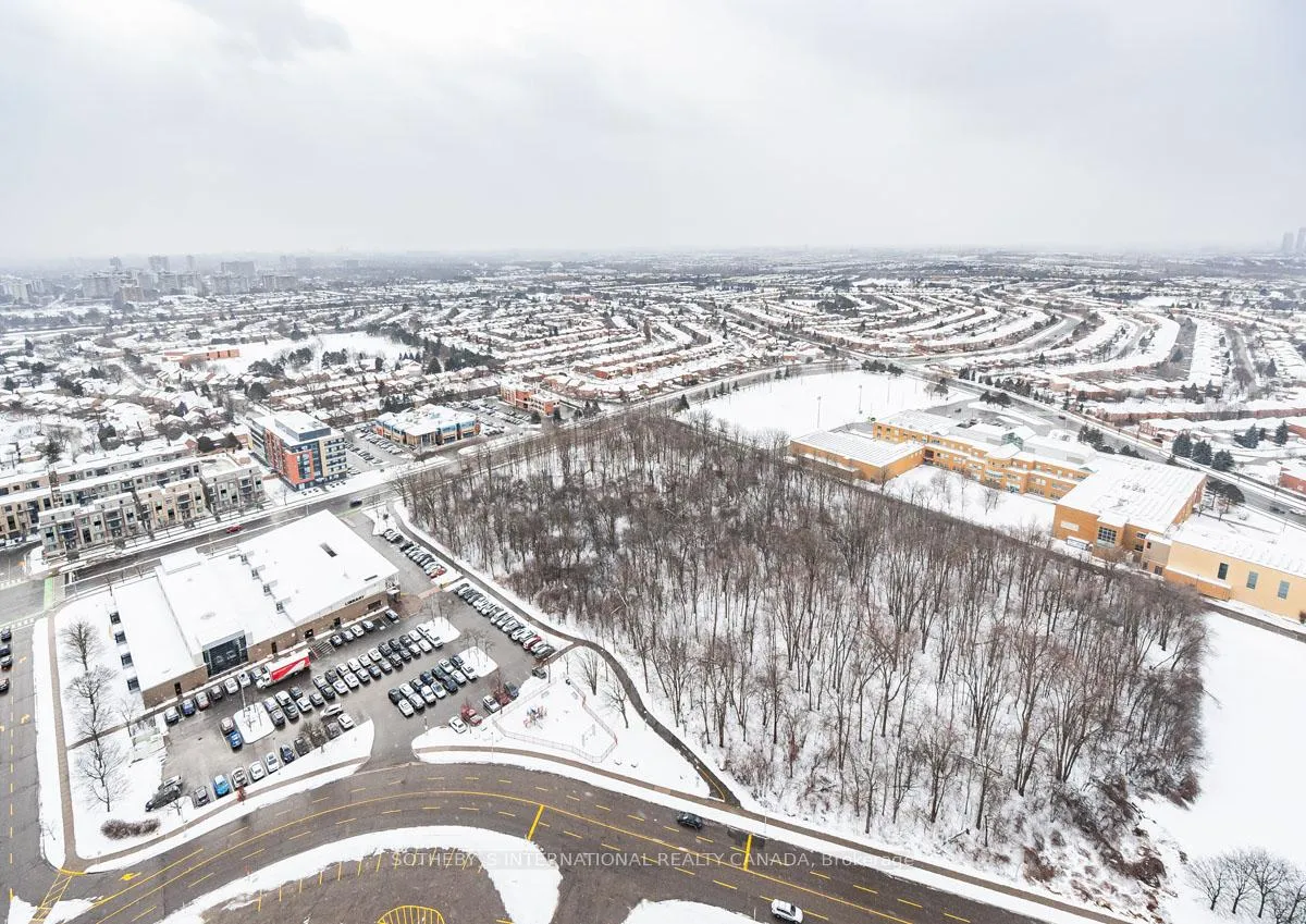 Photo 23 of Unit 3305, 30 Upper Mall Way, Vaughan, Brownridge — HOMEH