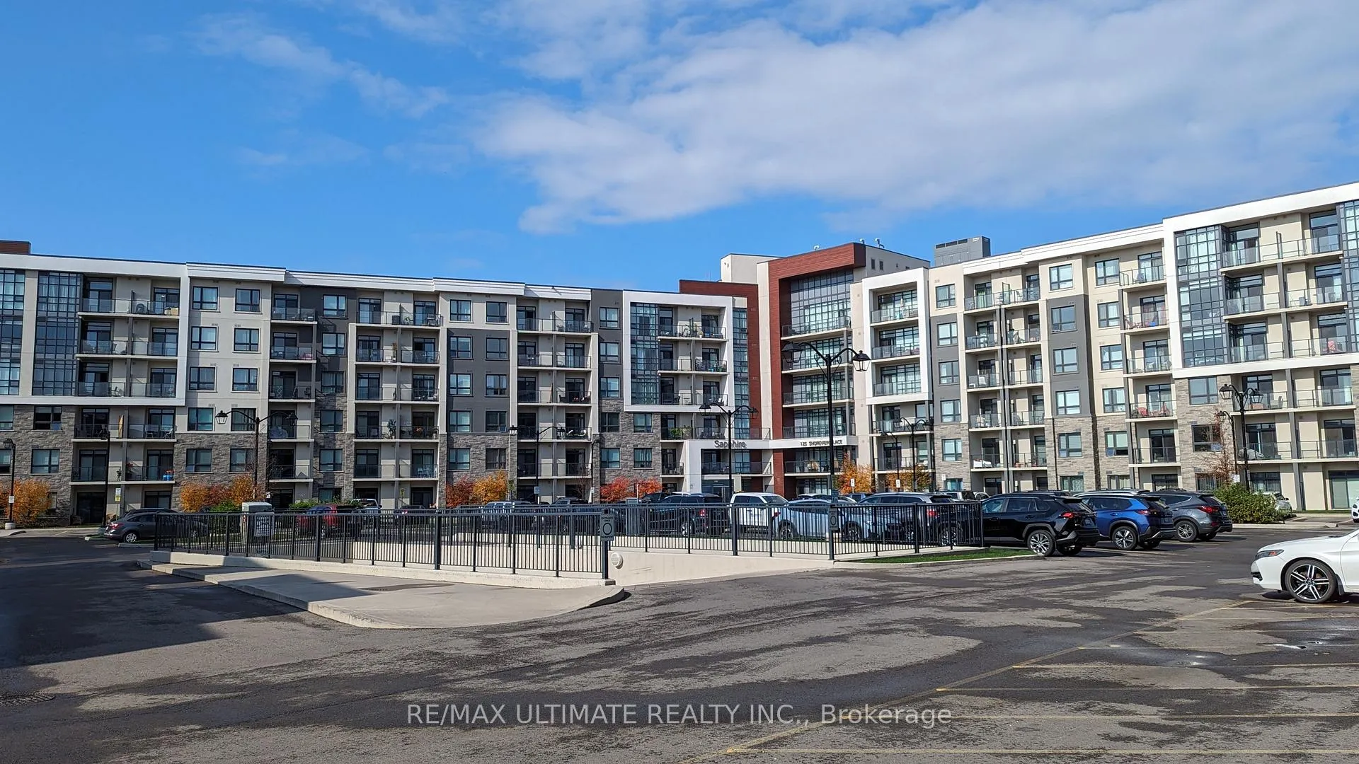 Front of Unit 535, 125 Shoreview Place