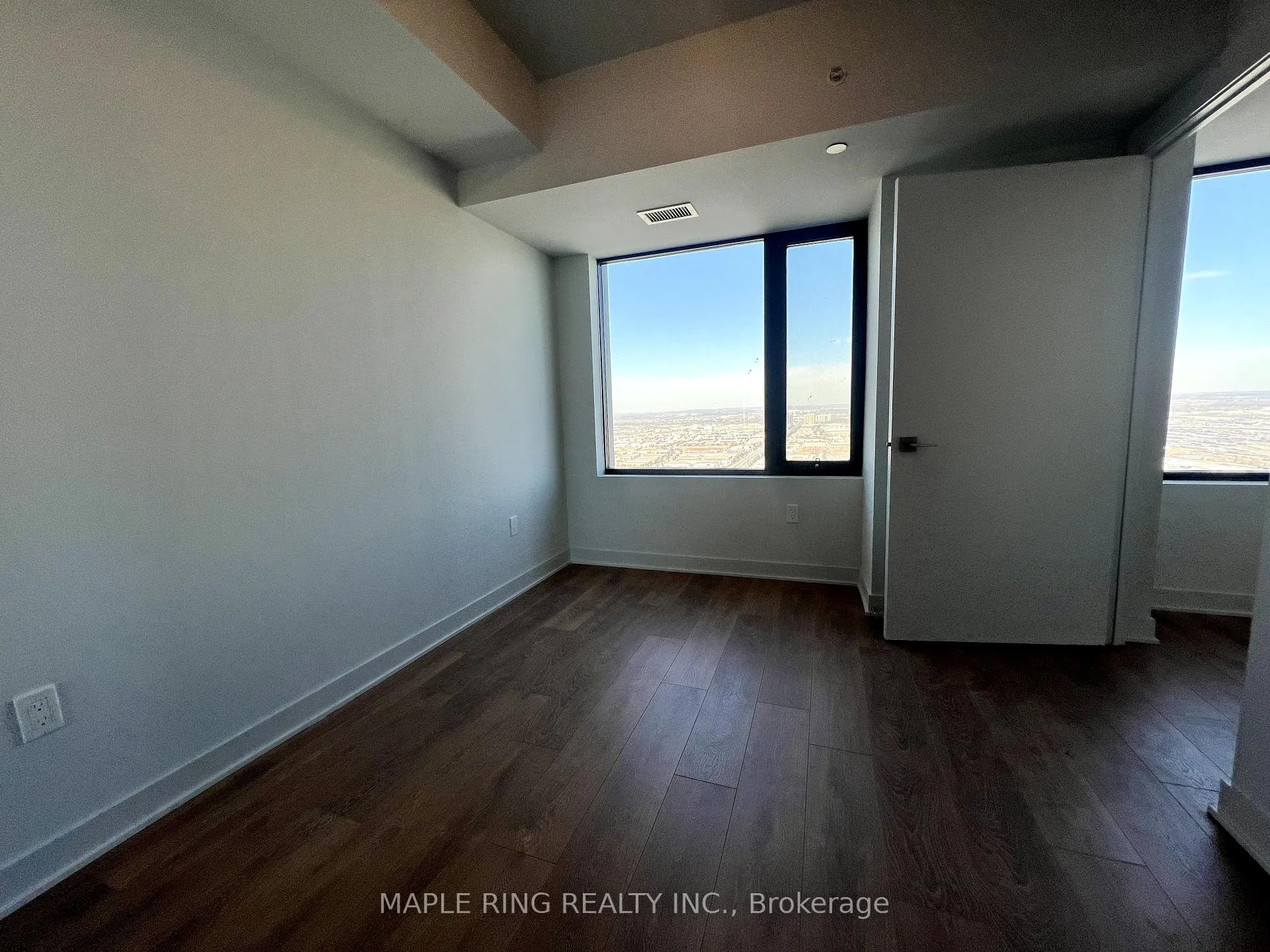 Photo 14 of Unit 4807, 2920 Highway 7 Road, Vaughan, Concord — HOMEH