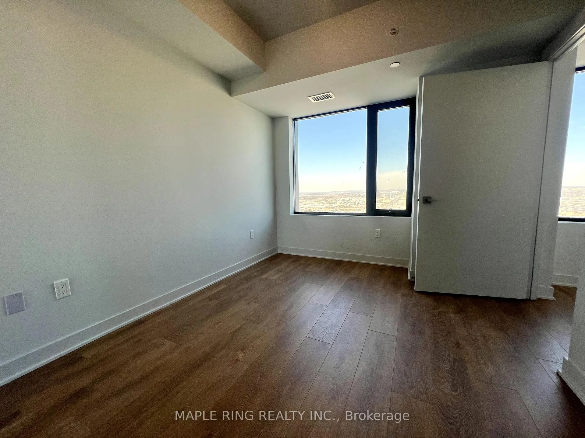Photo 15 of Unit 4807, 2920 Highway 7 Road, Vaughan, Concord — HOMEH