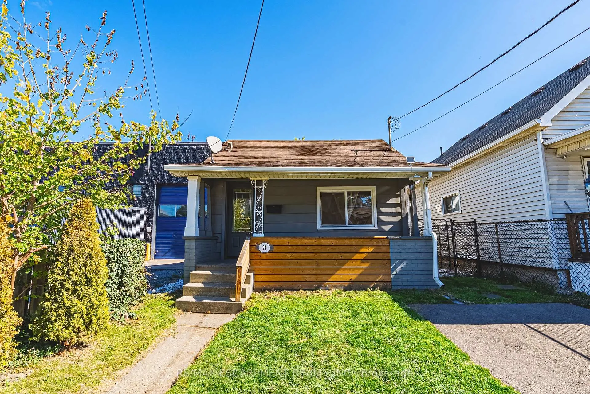Front of 24 Rowanwood Street