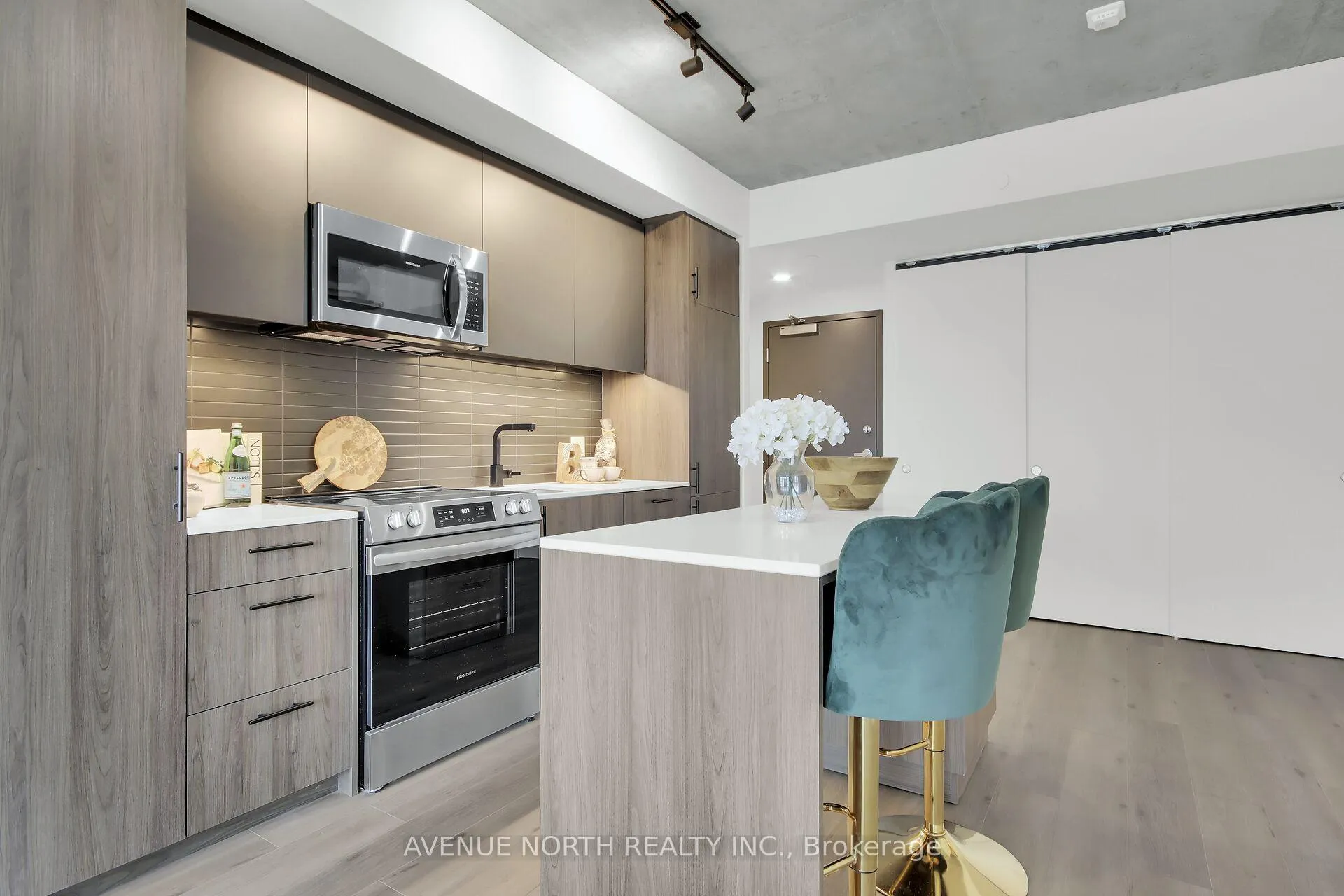 Photo 6 of Unit LPH6, 10 james Street, Ottawa, Ottawa Centre — HOMEH