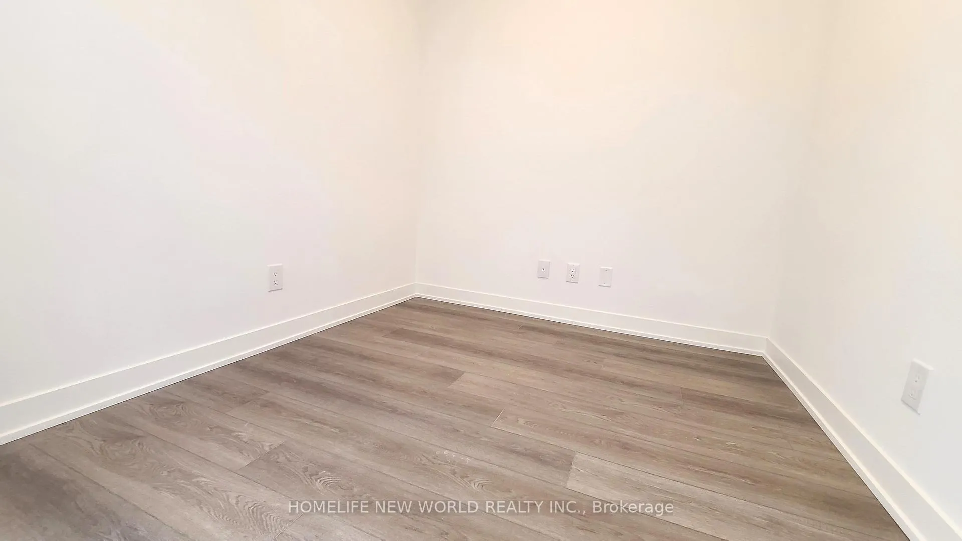Photo 6 of Unit 812, 8119 Birchmount Road, Markham, Unionville — HOMEH