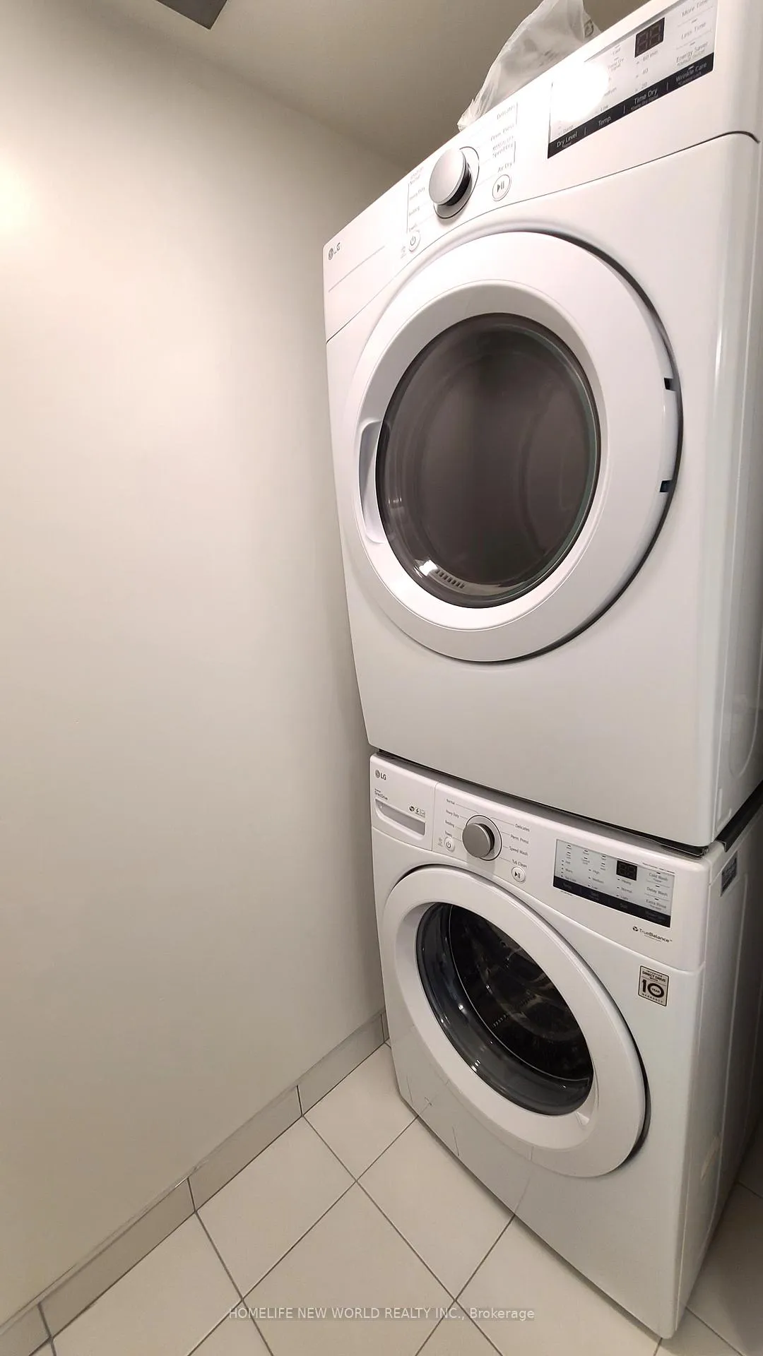 Photo 9 of Unit 812, 8119 Birchmount Road, Markham, Unionville — HOMEH