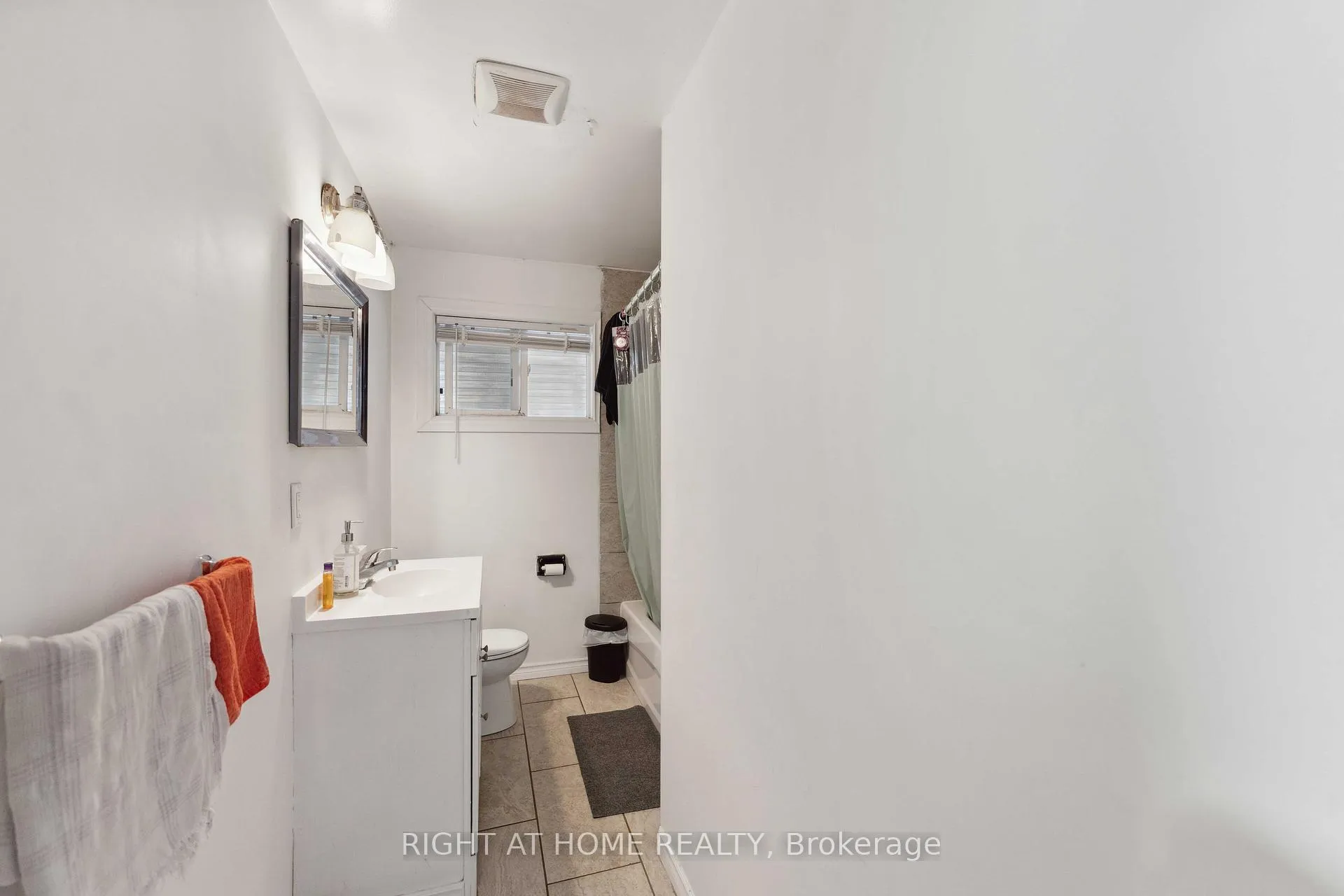 Photo 33 of 1274 Cobden Road E, Ottawa, Queensway Terrace South/Ridgeview — HOMEH