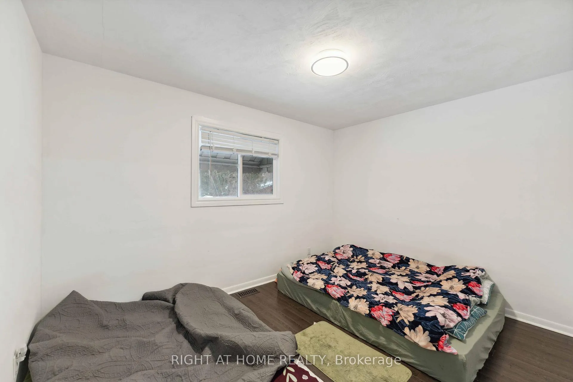 Photo 34 of 1274 Cobden Road E, Ottawa, Queensway Terrace South/Ridgeview — HOMEH