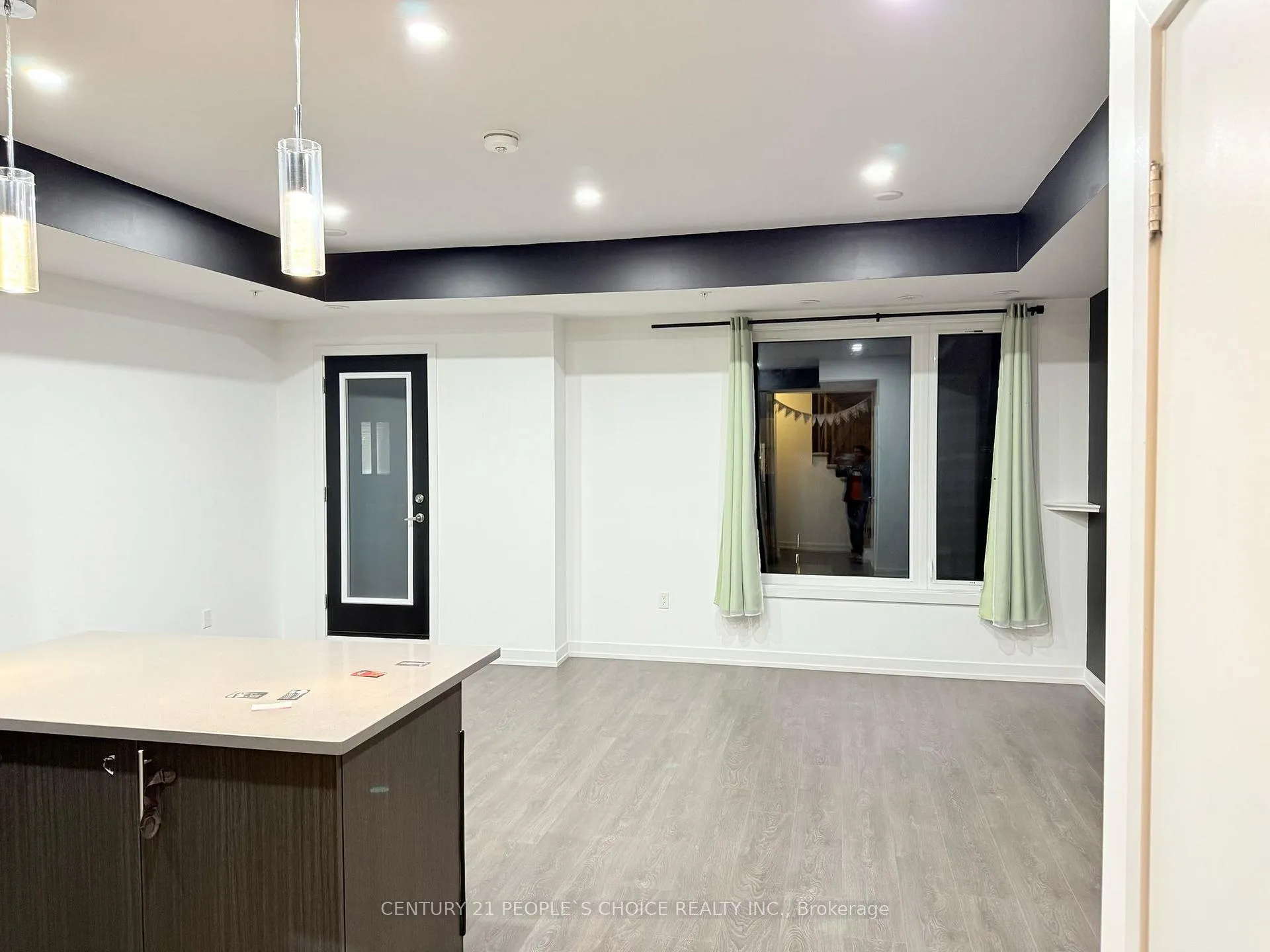 Photo 4 of Unit 521, 1555 Kingston Road, Pickering, Town Centre — HOMEH