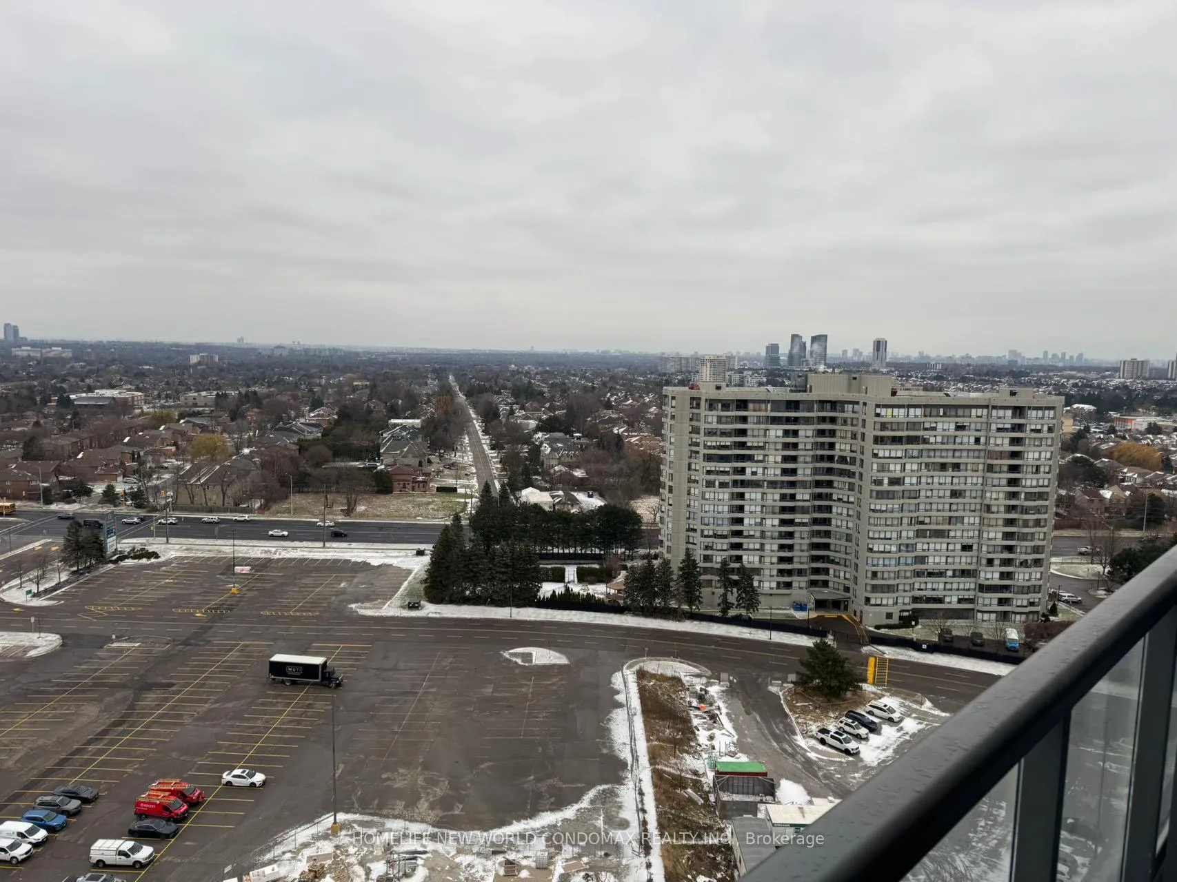 Photo 6 of Unit 1709, 50 Upper Mall Way, Vaughan, Brownridge — HOMEH