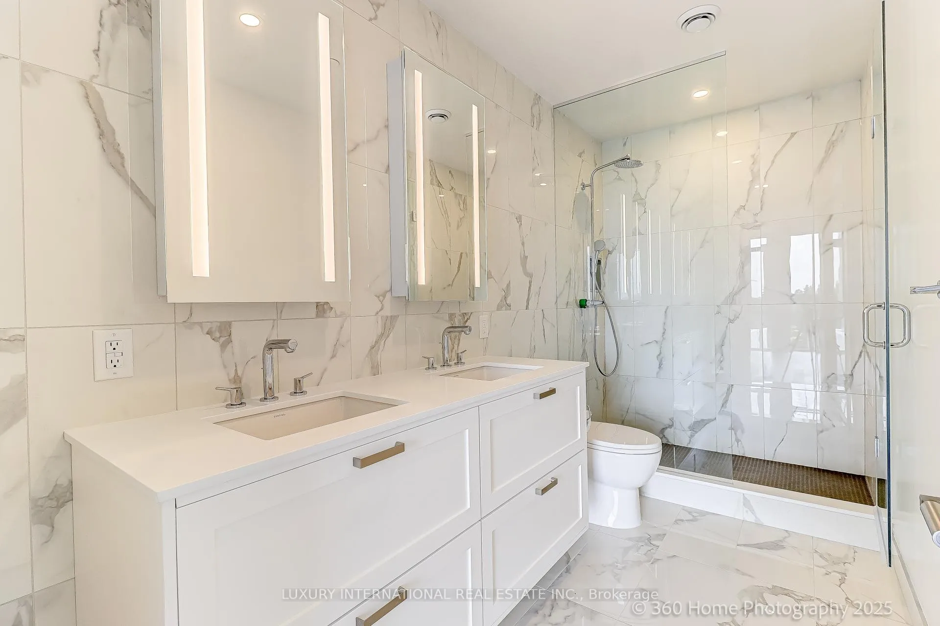 Photo 19 of Unit 404, 399 Royal Orchard Boulevard, Markham, Bayview Glen — HOMEH