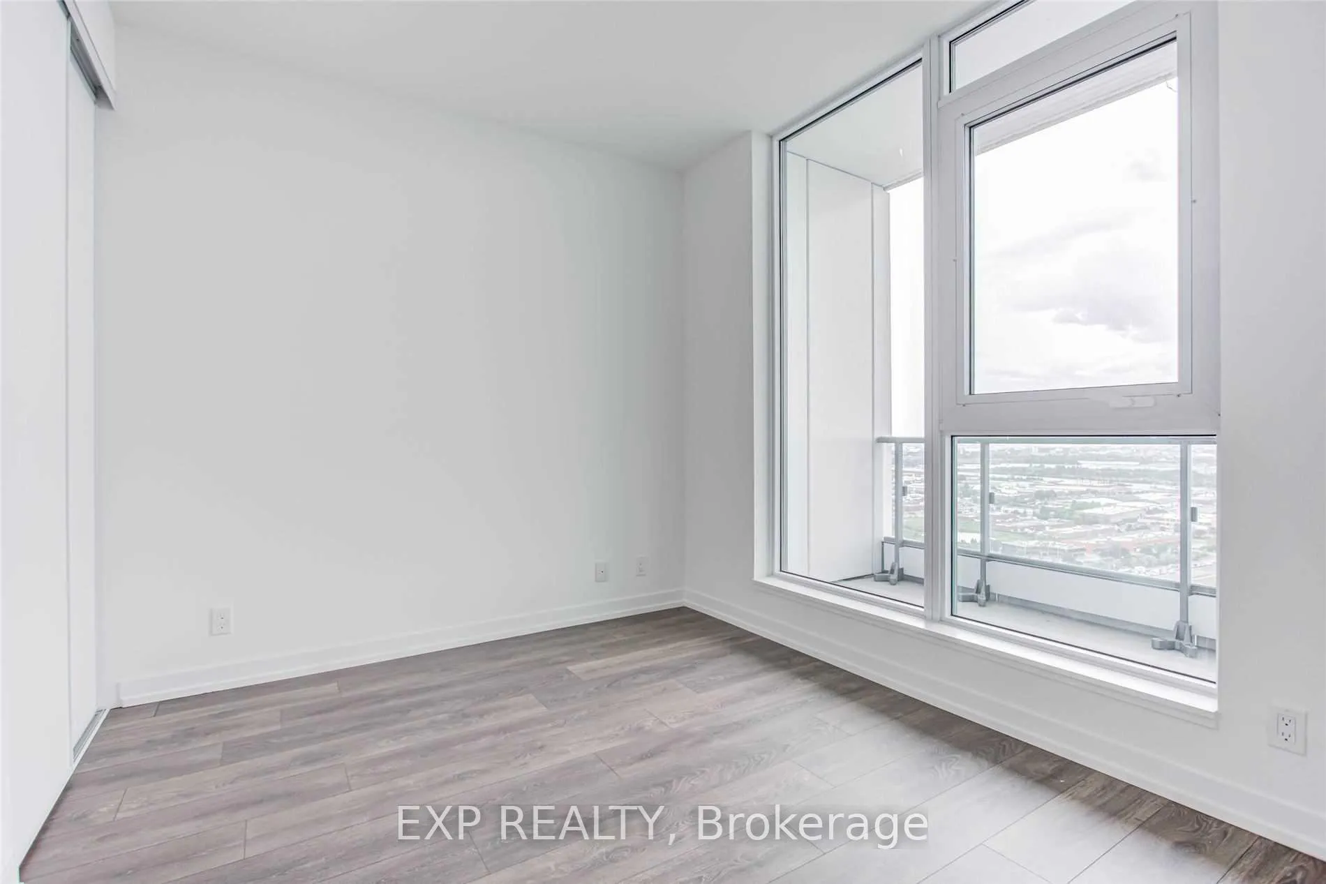 Photo 13 of Unit 2908, 950 Portage Parkway, Vaughan, Vaughan Corporate Centre — HOMEH