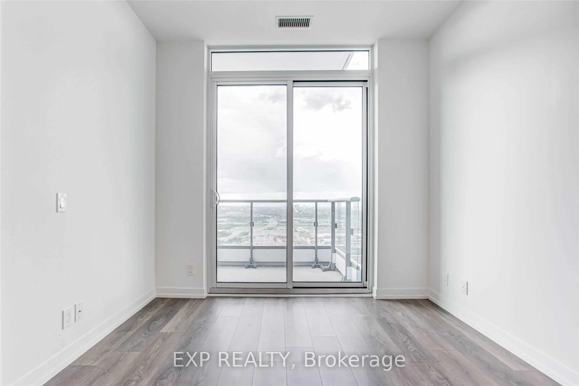 Photo 14 of Unit 2908, 950 Portage Parkway, Vaughan, Vaughan Corporate Centre — HOMEH