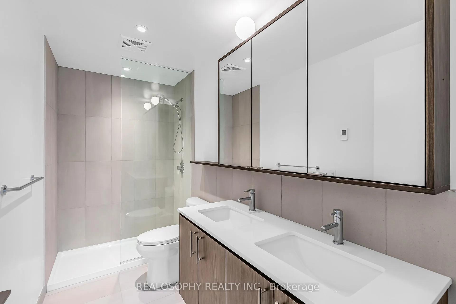 Photo 9 of Unit 211, 115 Larchmount Avenue, Toronto, South Riverdale — HOMEH