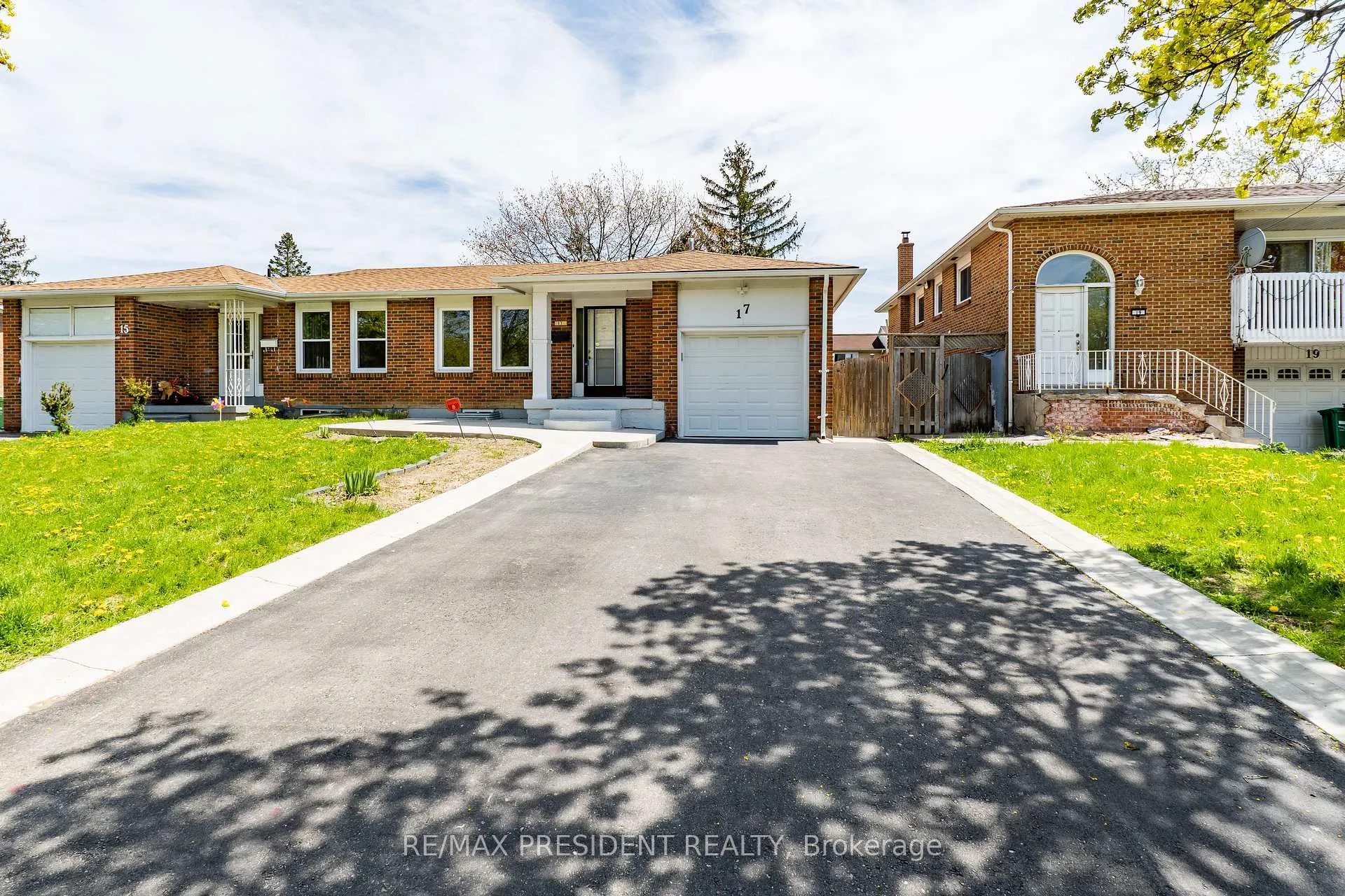 Photo 1 of Unit (Upper), 17 Manitou Crescent, Brampton, Central Park — HOMEH