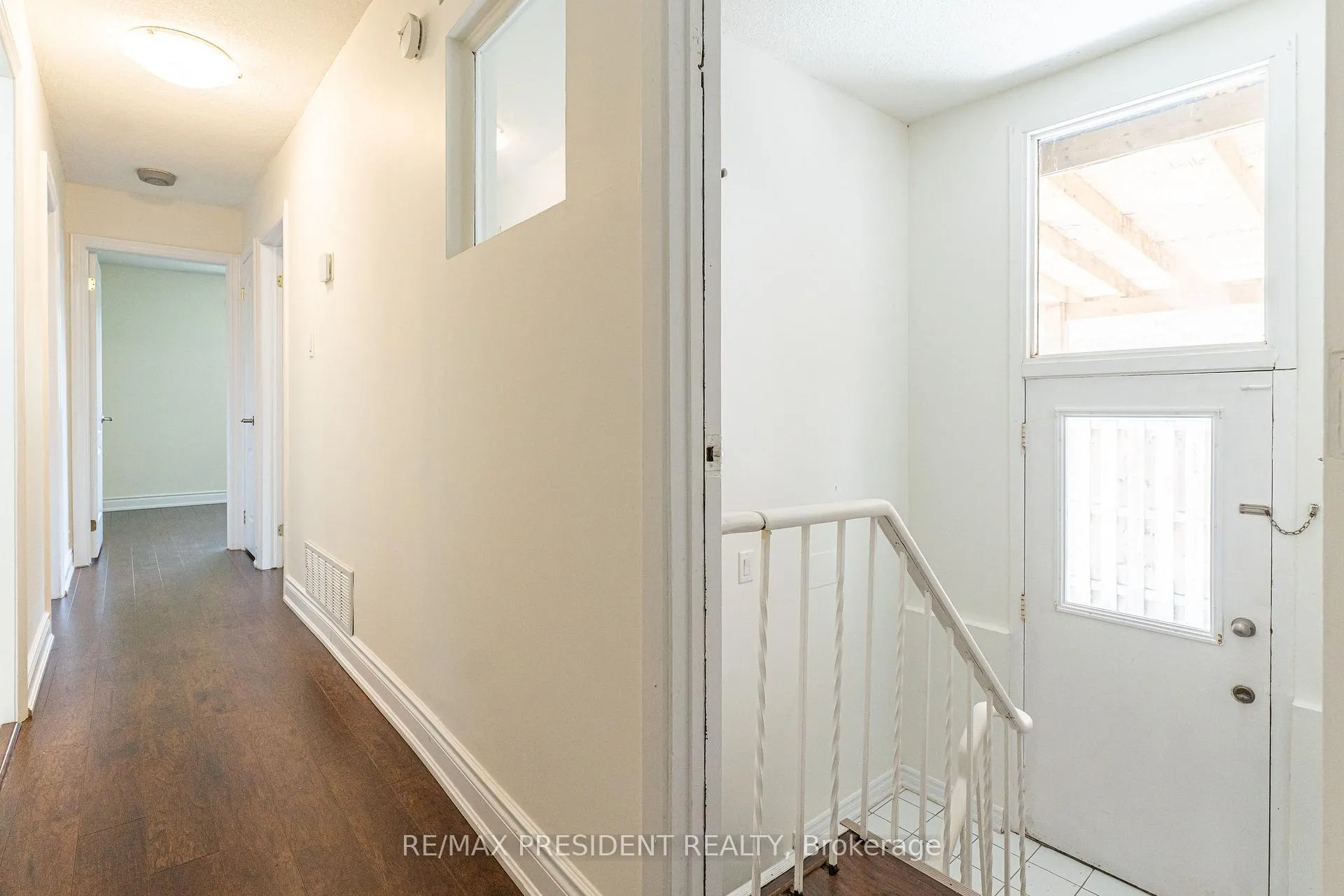 Photo 14 of Unit (Upper), 17 Manitou Crescent, Brampton, Central Park — HOMEH