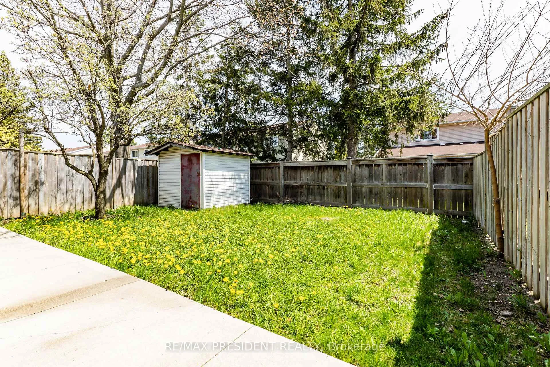 Photo 26 of Unit (Upper), 17 Manitou Crescent, Brampton, Central Park — HOMEH