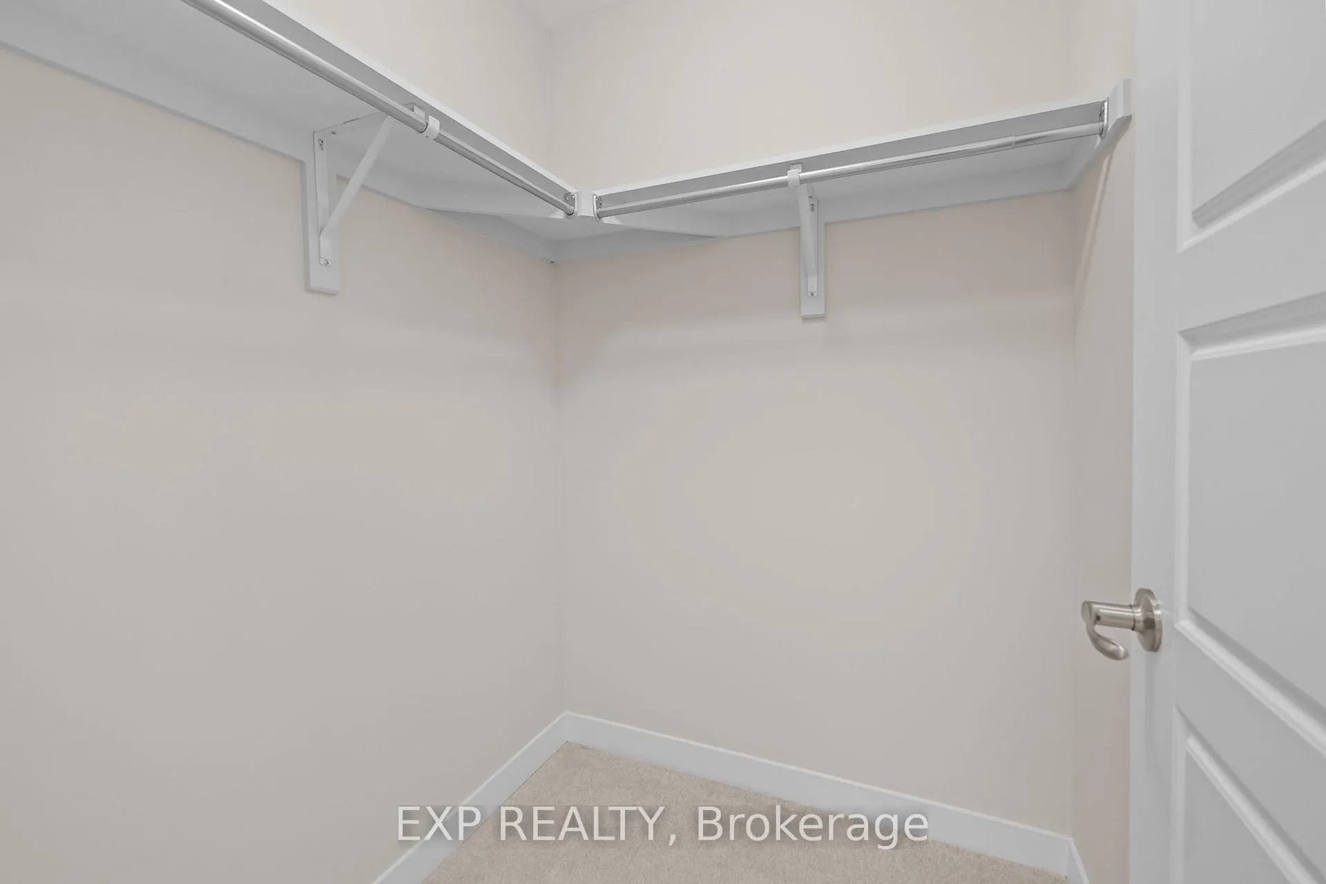 Photo 15 of 618 Parnian Private, Ottawa, Barrhaven - Half Moon Bay — HOMEH