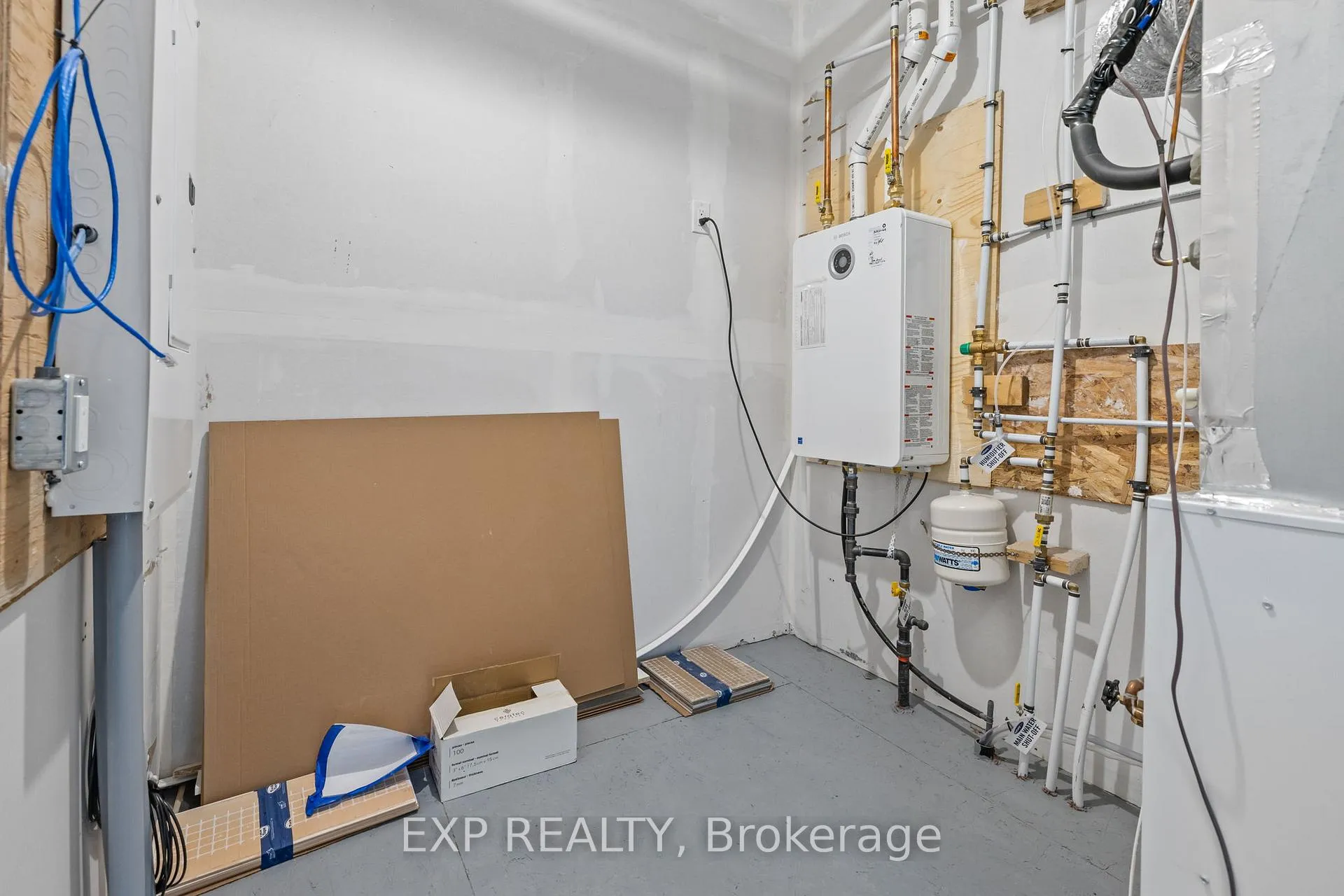 Photo 17 of 618 Parnian Private, Ottawa, Barrhaven - Half Moon Bay — HOMEH