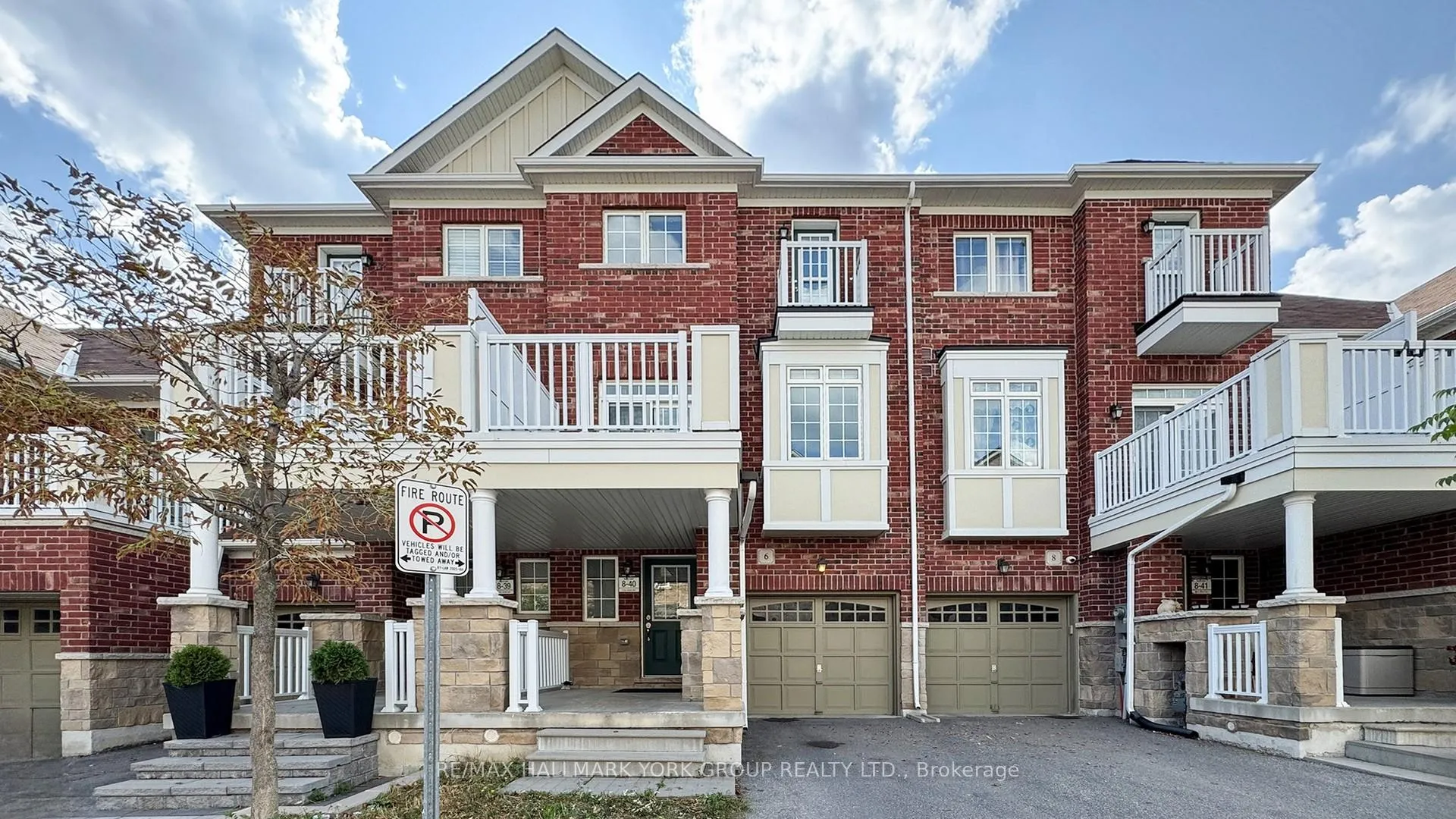 Photo 2 of 6 Roy Grove Way, Markham, Greensborough — HOMEH
