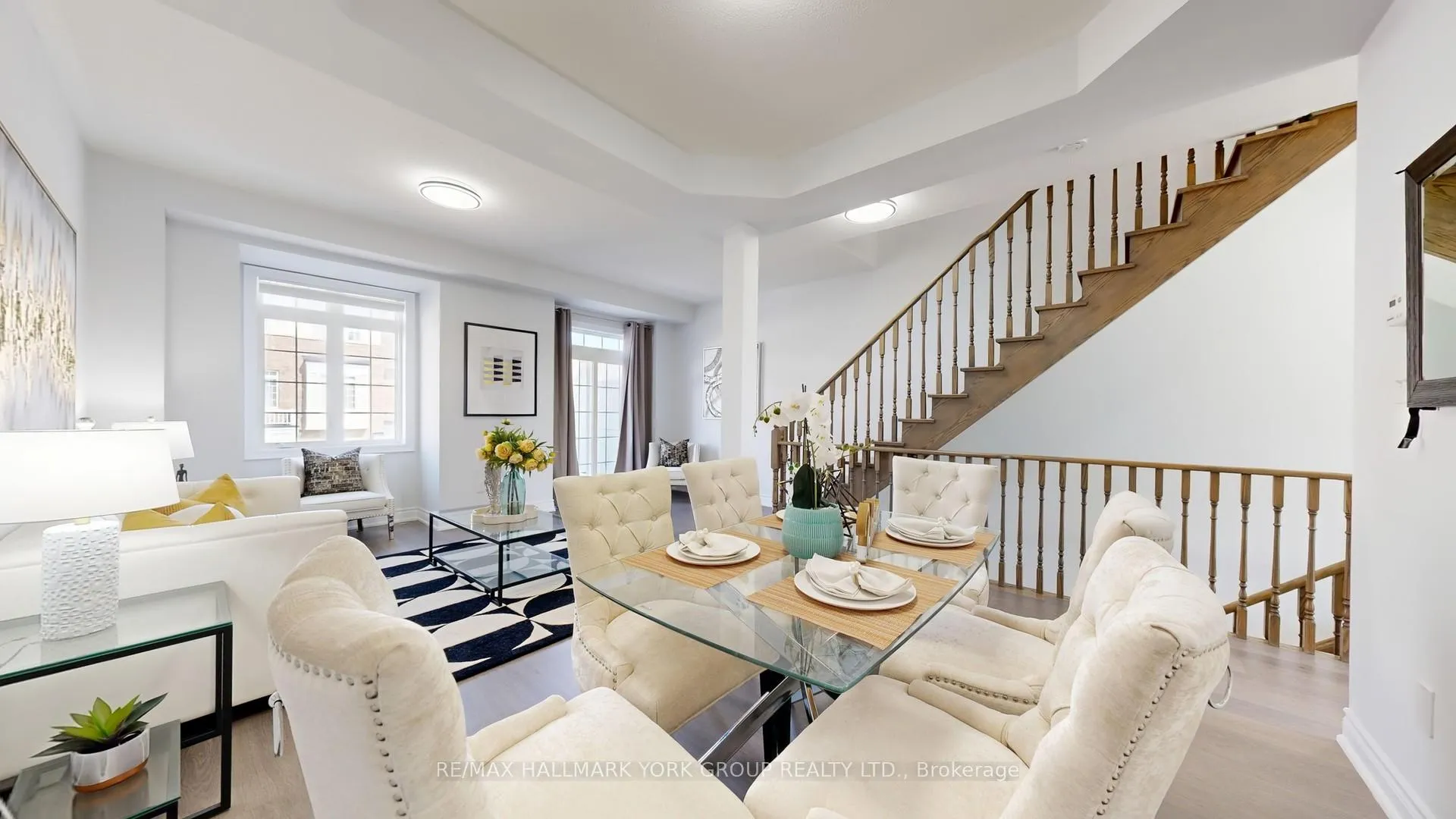 Photo 11 of 6 Roy Grove Way, Markham, Greensborough — HOMEH