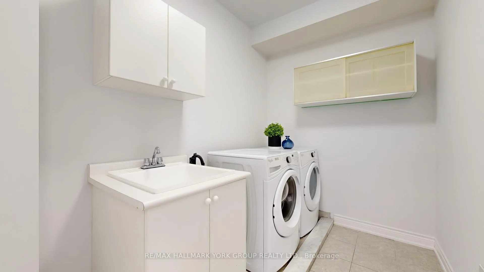Photo 21 of 6 Roy Grove Way, Markham, Greensborough — HOMEH