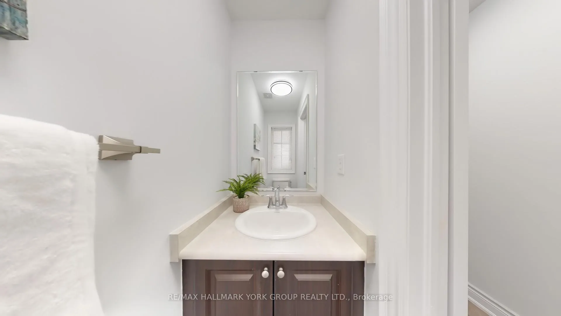 Photo 26 of 6 Roy Grove Way, Markham, Greensborough — HOMEH
