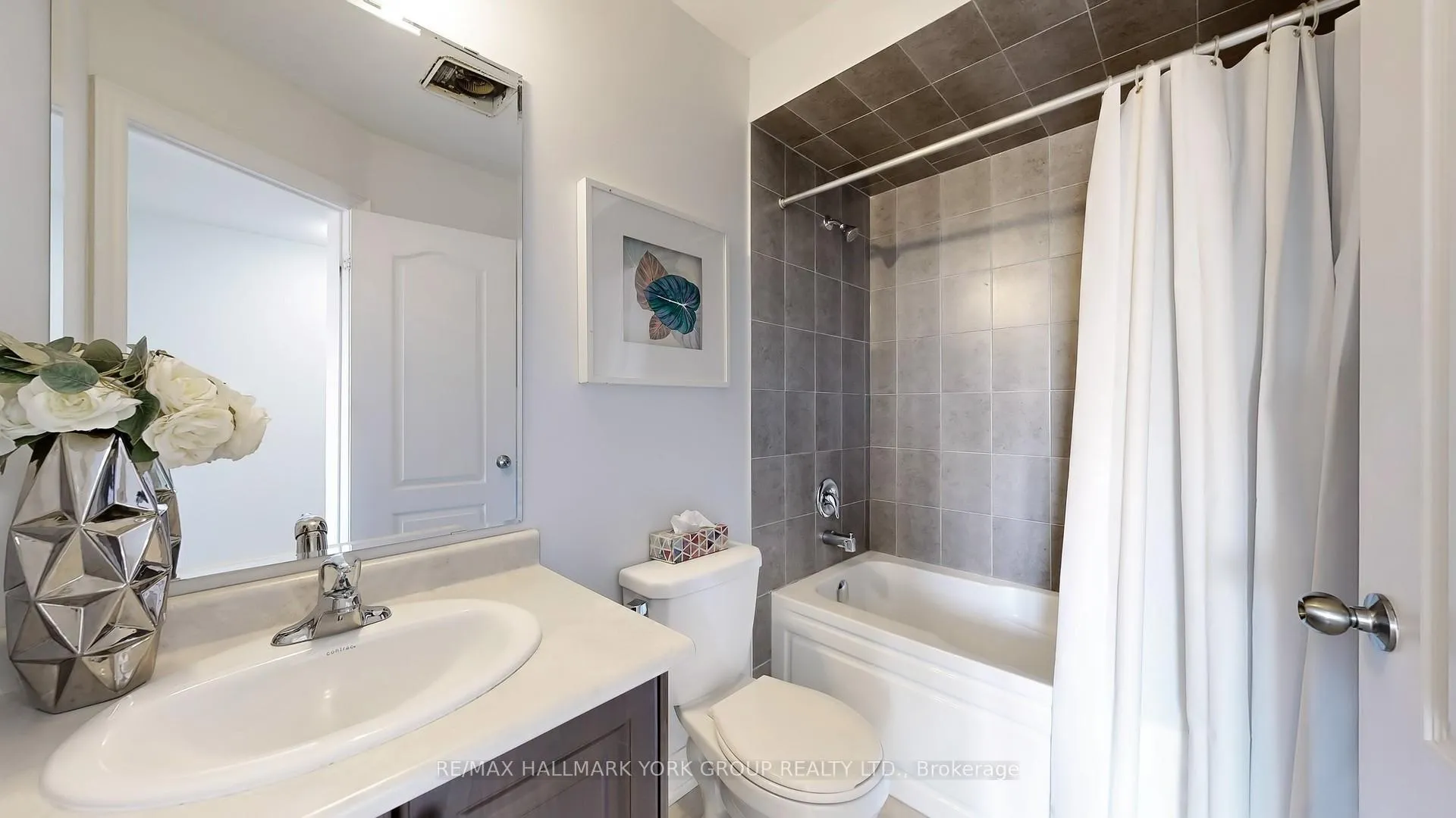 Photo 42 of 6 Roy Grove Way, Markham, Greensborough — HOMEH