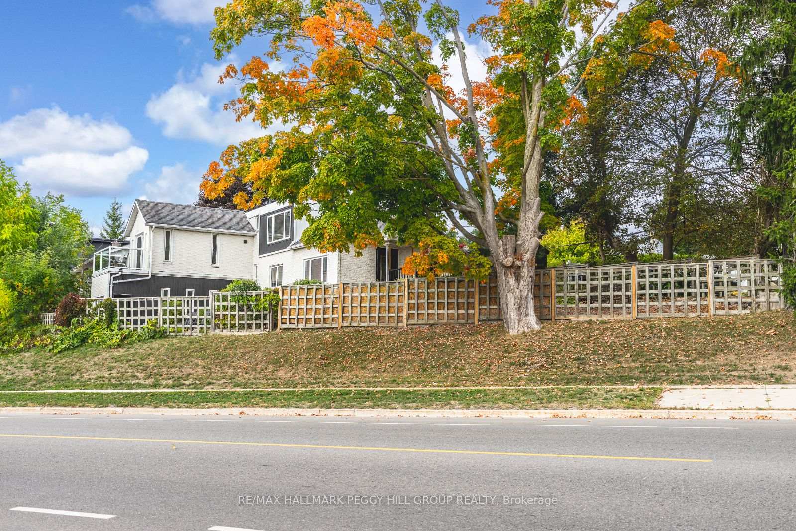 Photo 1 of 425 Codrington Street, Barrie, Codrington — HOMEH
