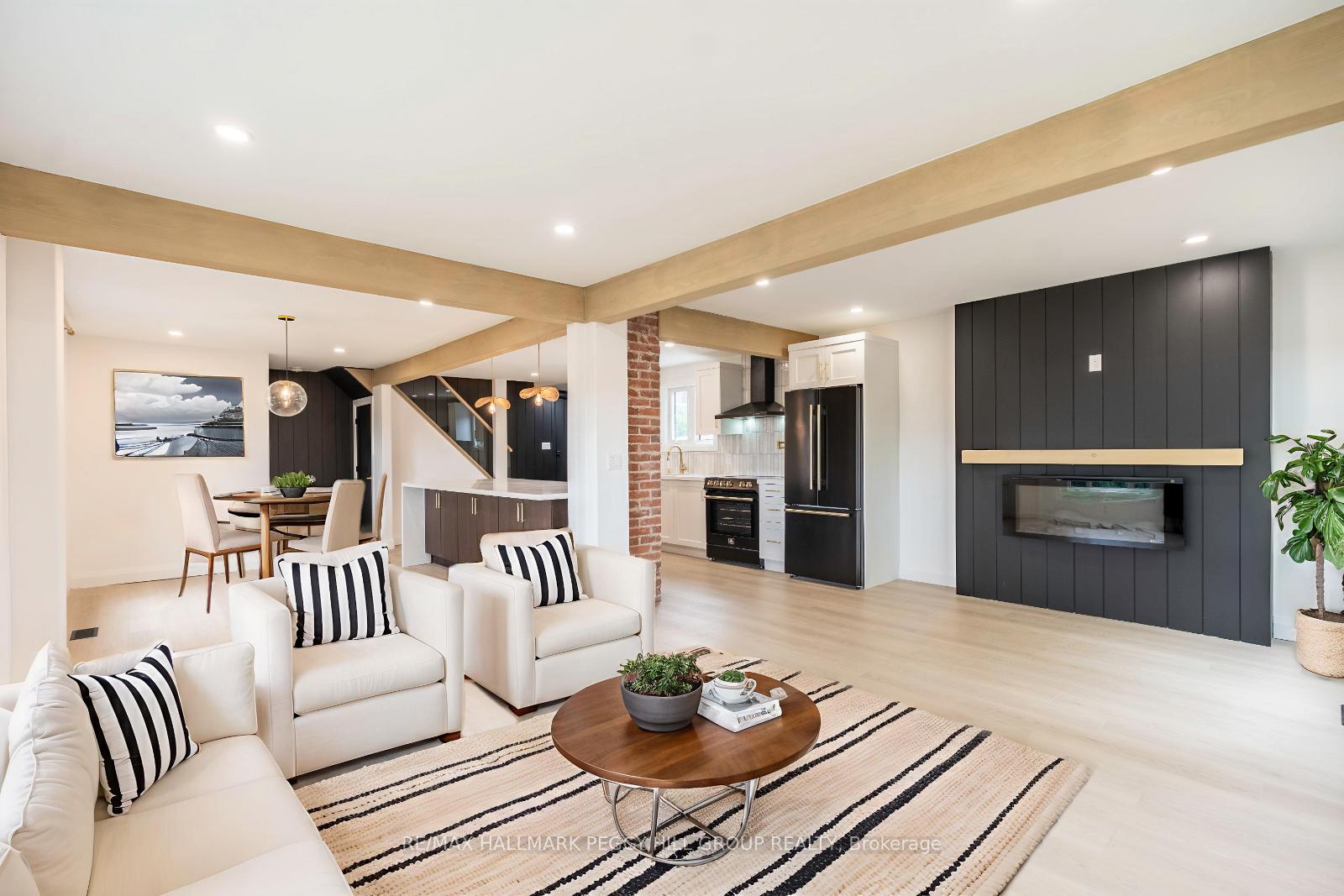 Photo 3 of 425 Codrington Street, Barrie, Codrington — HOMEH