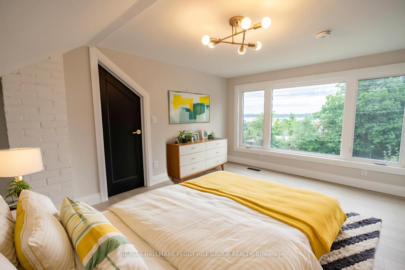 Photo 12 of 425 Codrington Street, Barrie, Codrington — HOMEH