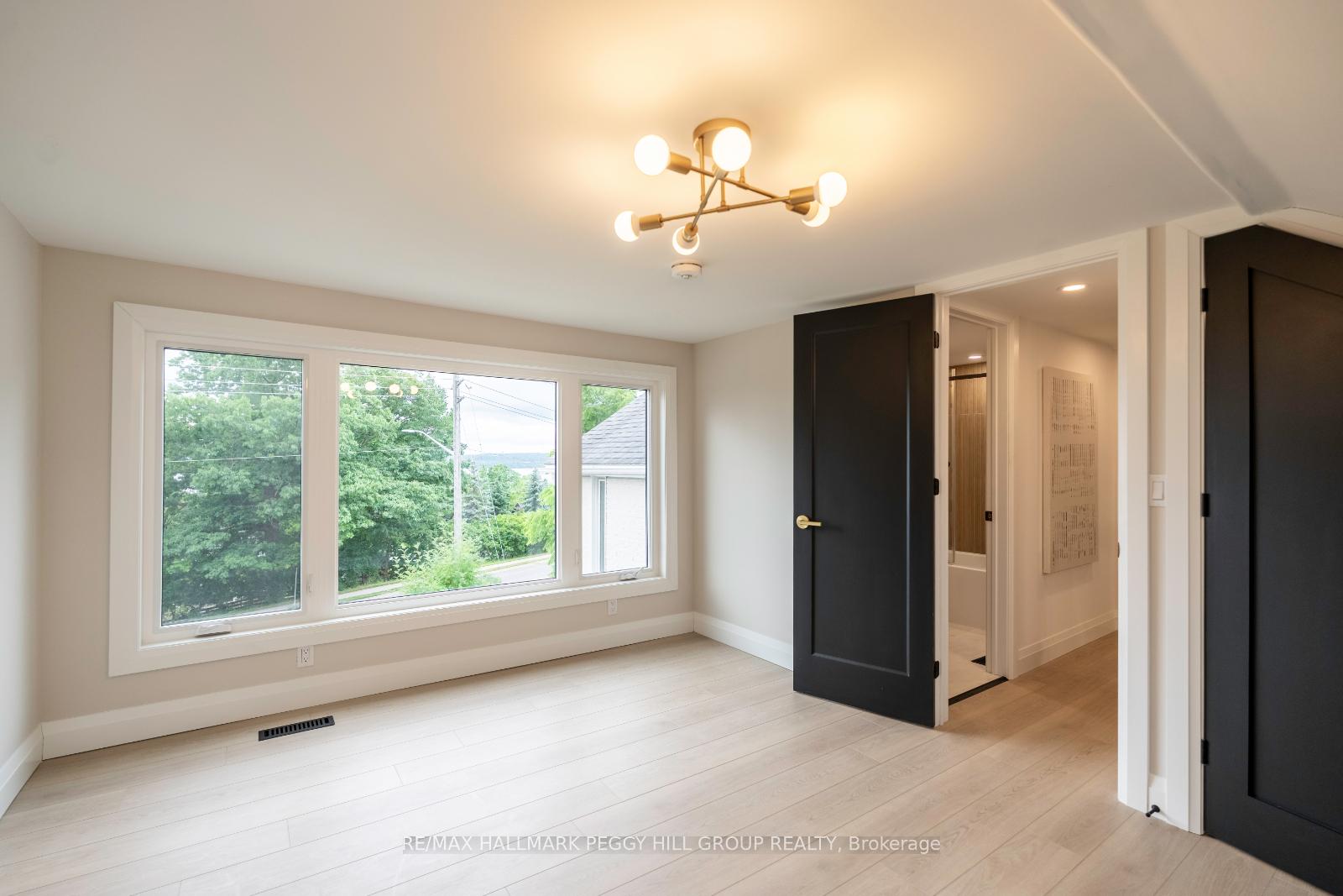 Photo 13 of 425 Codrington Street, Barrie, Codrington — HOMEH