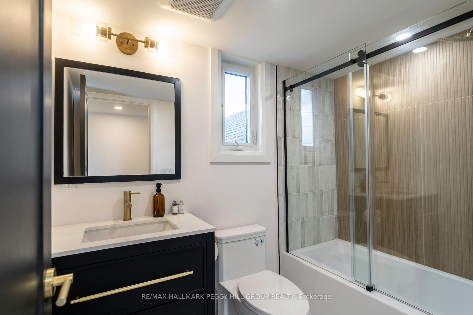 Photo 14 of 425 Codrington Street, Barrie, Codrington — HOMEH