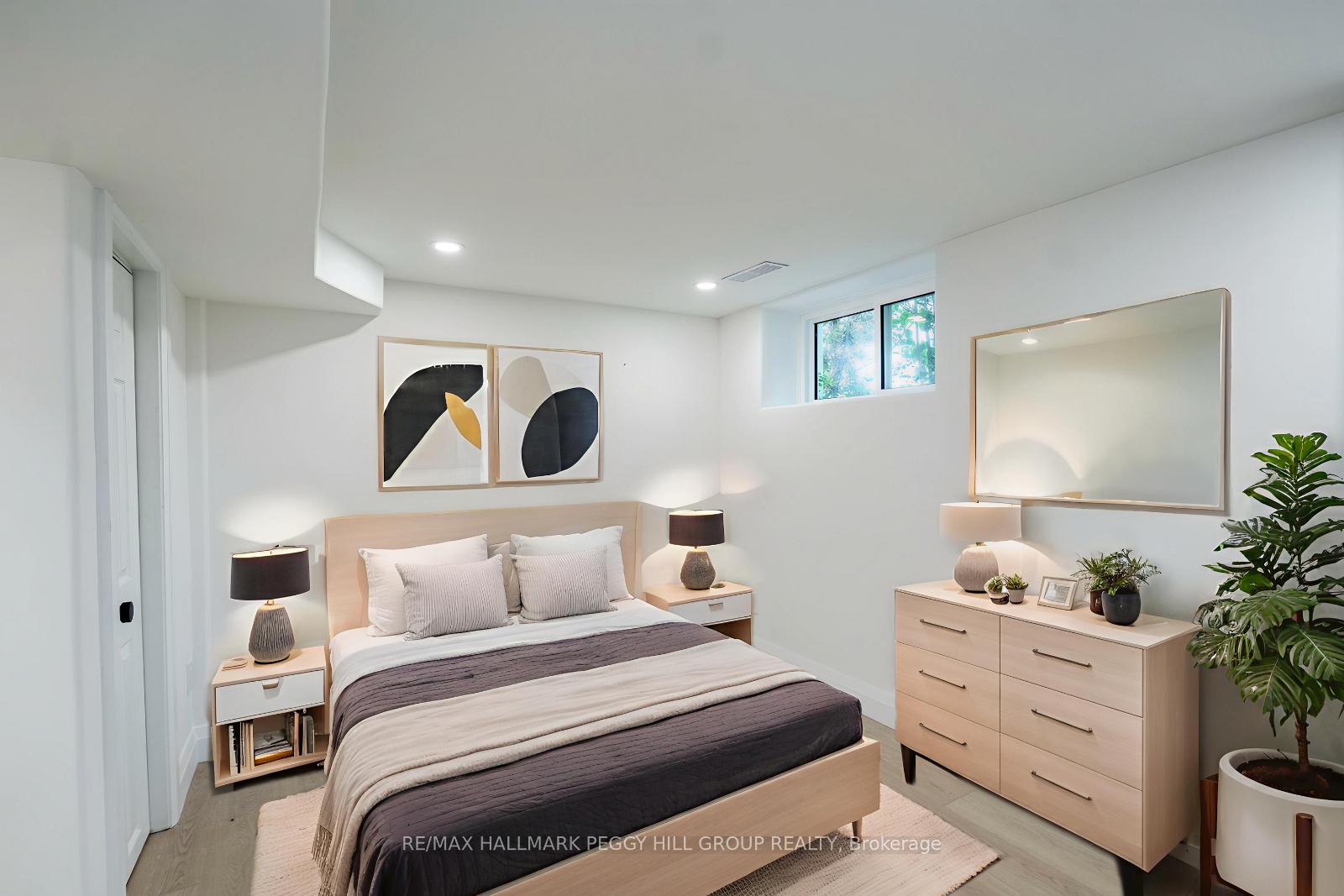 Photo 17 of 425 Codrington Street, Barrie, Codrington — HOMEH