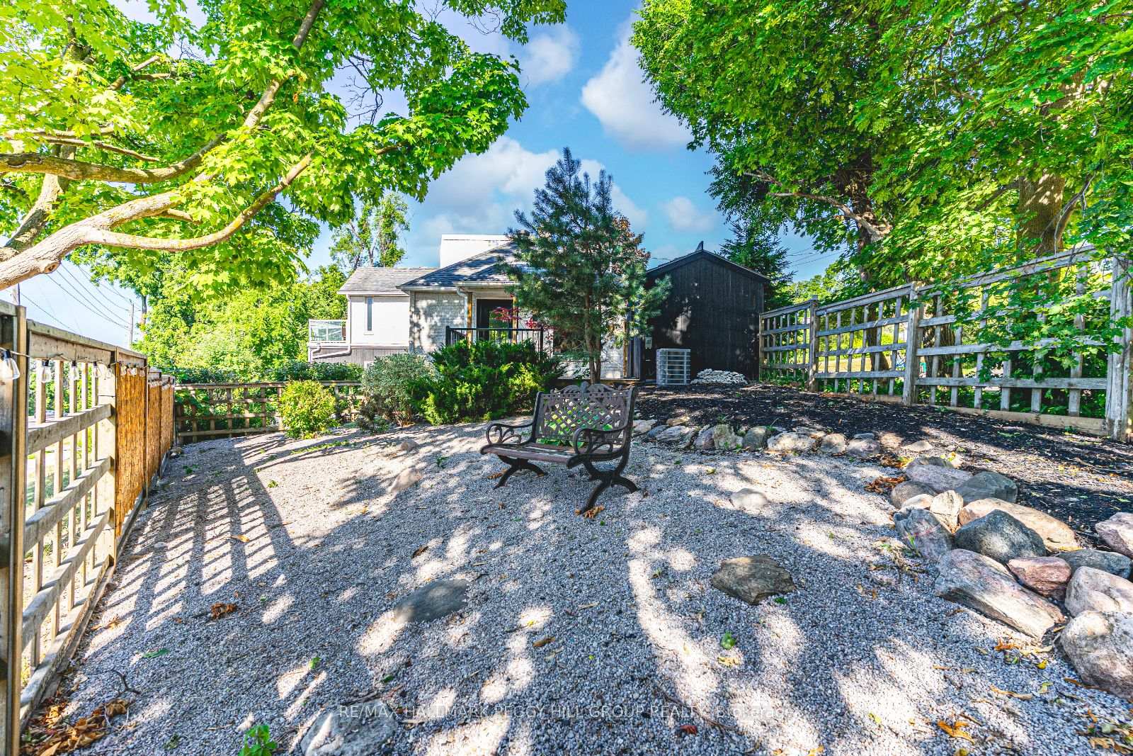 Photo 23 of 425 Codrington Street, Barrie, Codrington — HOMEH