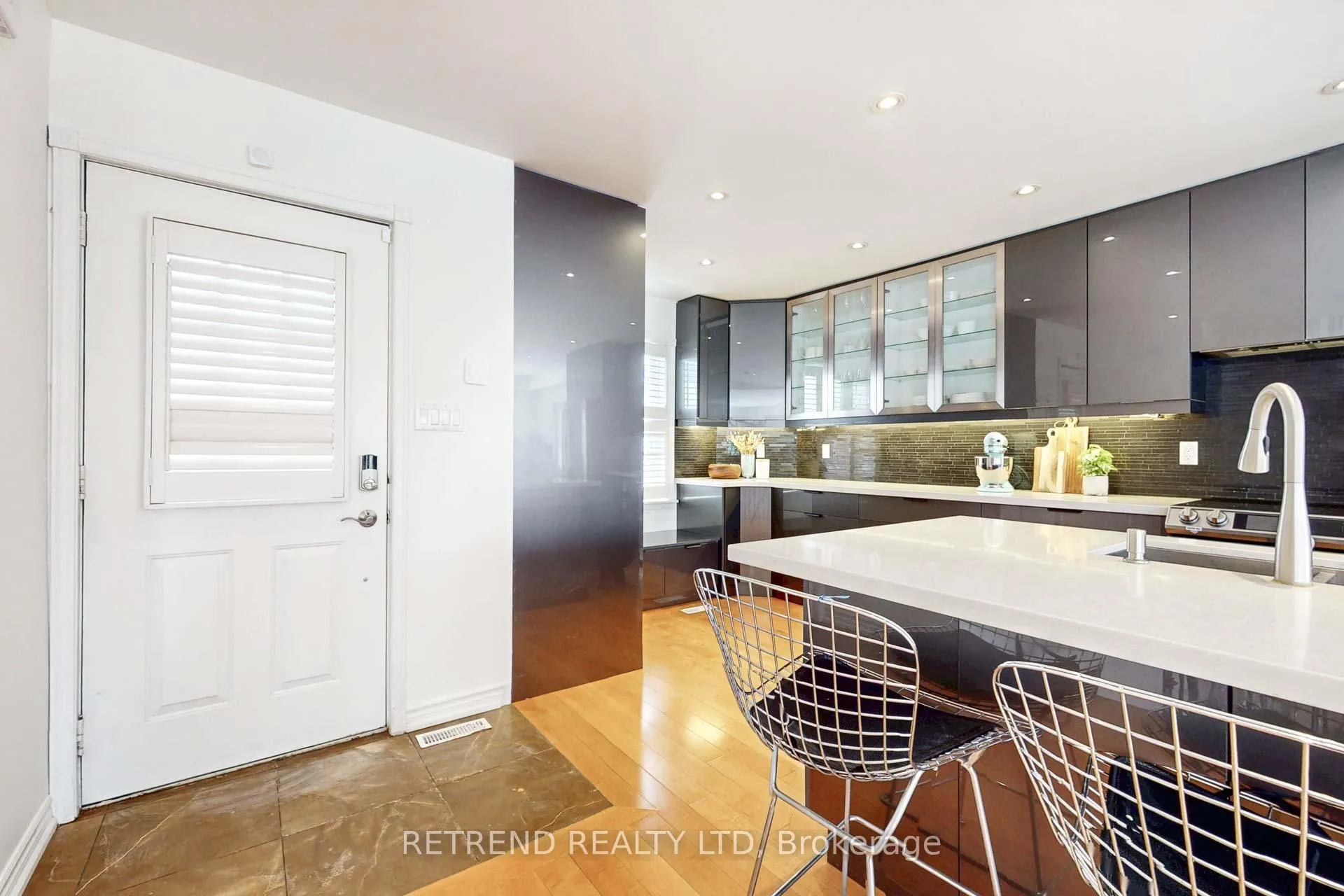 Photo 2 of 110 confederation Way, Markham, Thornhill — HOMEH