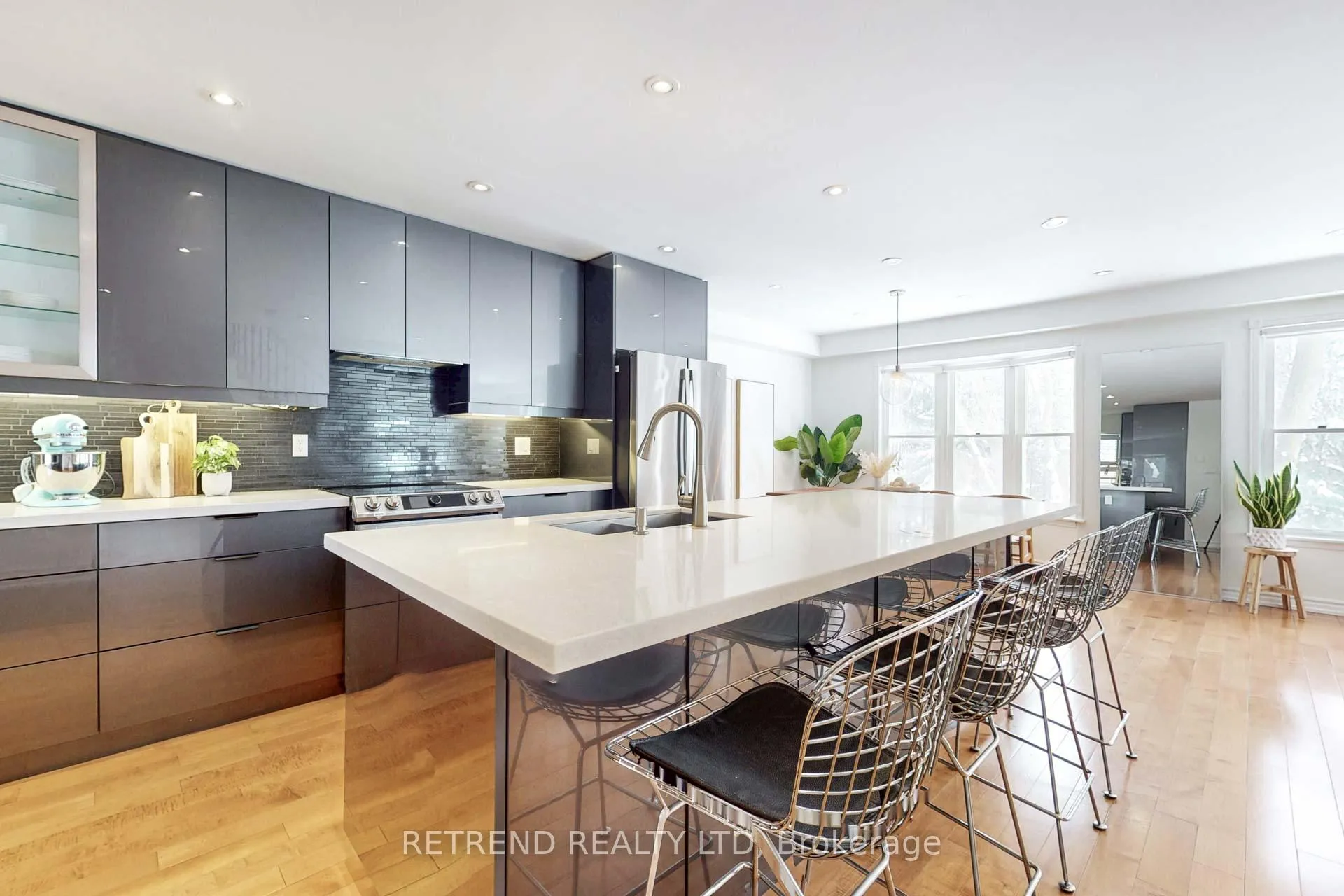 Photo 6 of 110 confederation Way, Markham, Thornhill — HOMEH