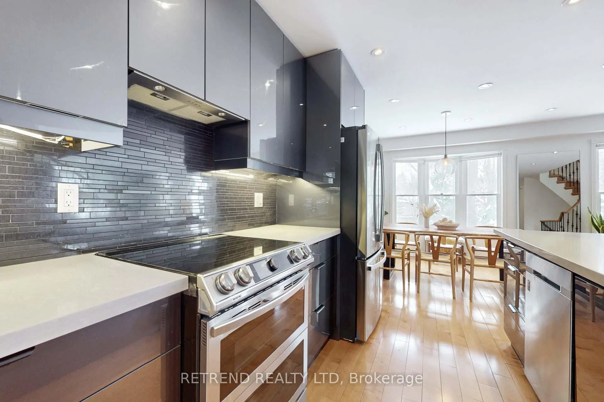 Photo 7 of 110 confederation Way, Markham, Thornhill — HOMEH