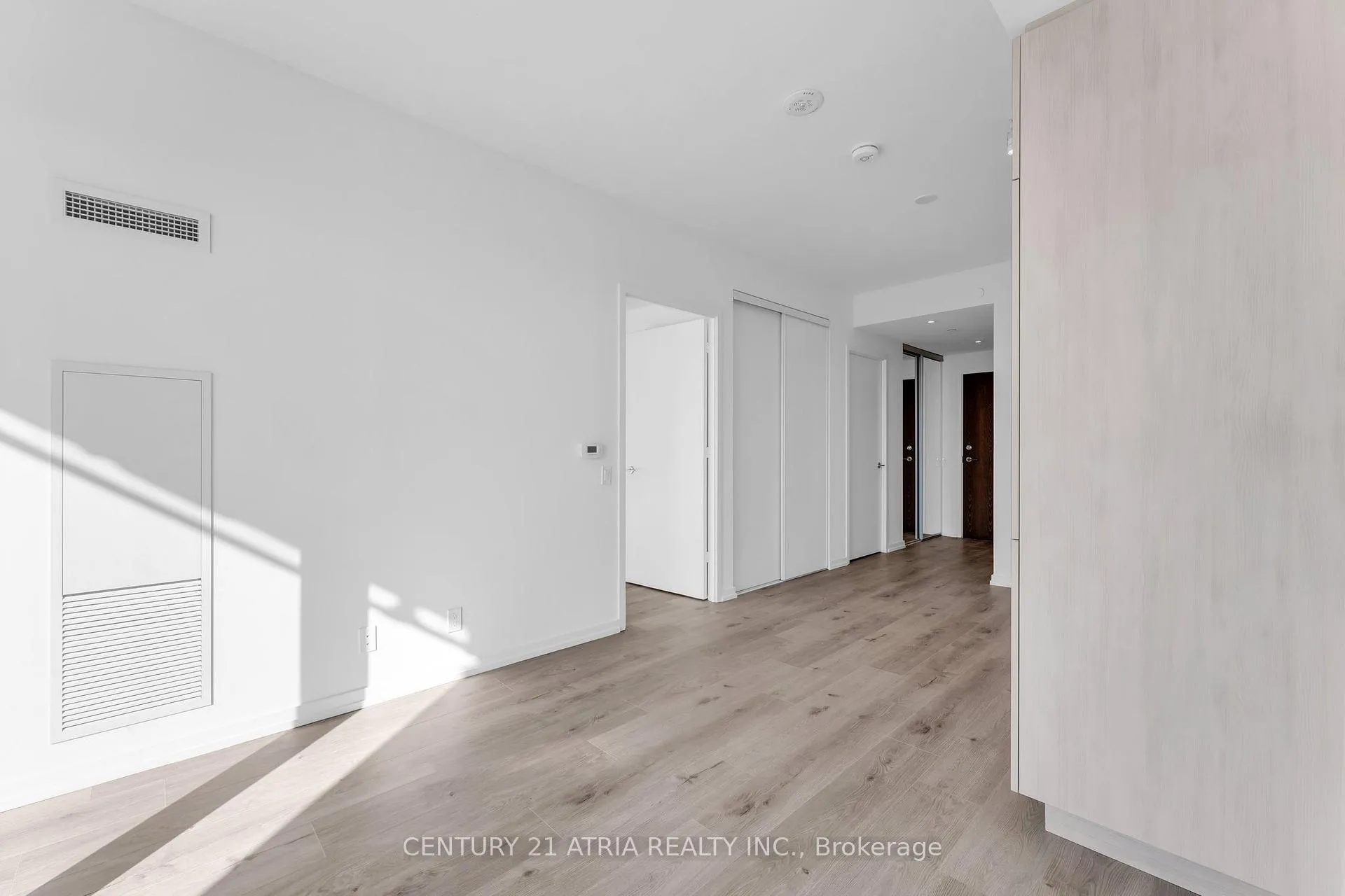 Photo 5 of Unit 5605, 7890 Jane Street, Vaughan, Vaughan Corporate Centre — HOMEH
