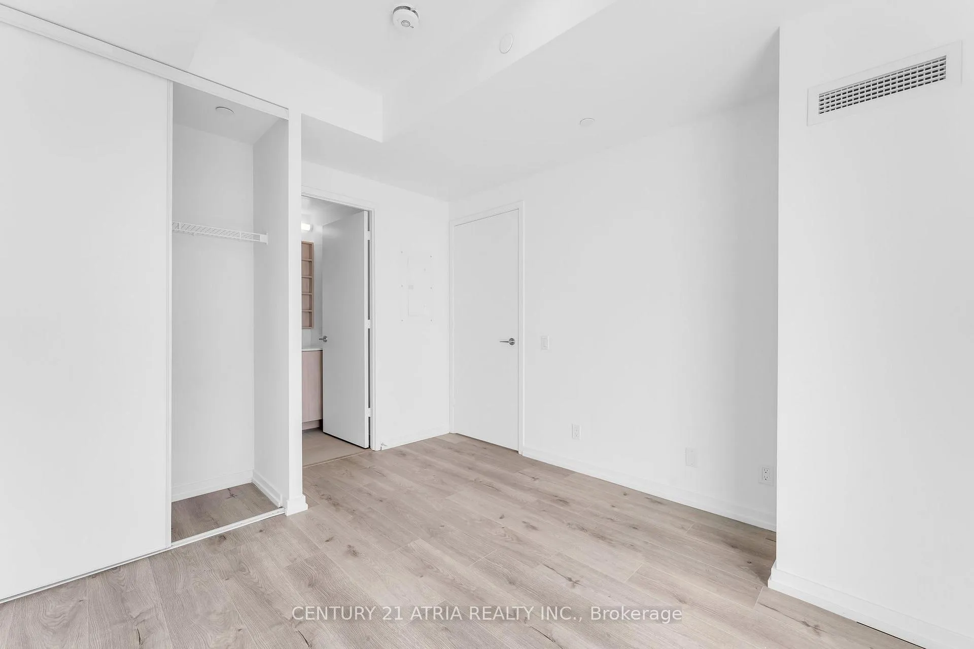 Photo 8 of Unit 5605, 7890 Jane Street, Vaughan, Vaughan Corporate Centre — HOMEH