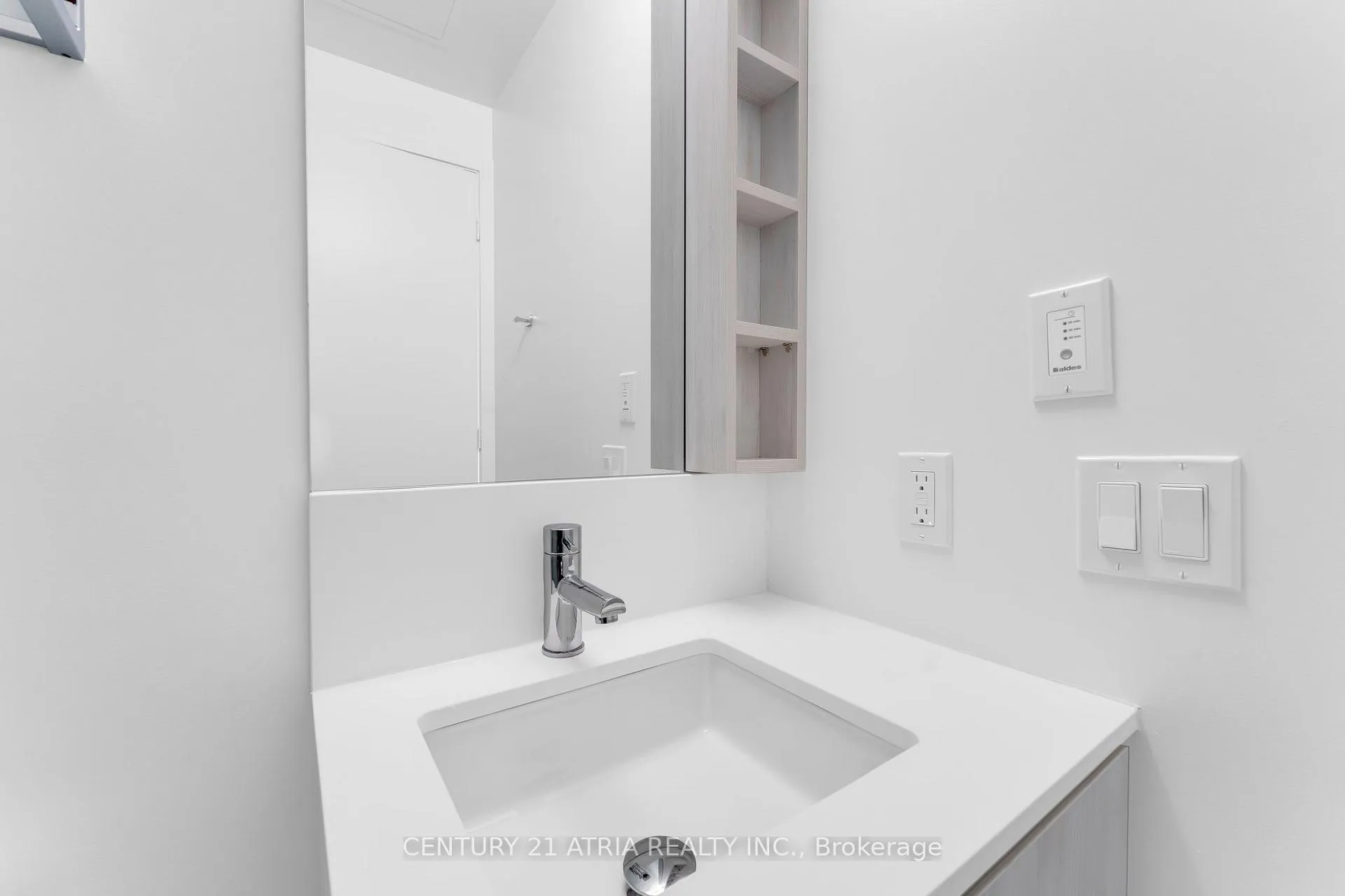 Photo 9 of Unit 5605, 7890 Jane Street, Vaughan, Vaughan Corporate Centre — HOMEH