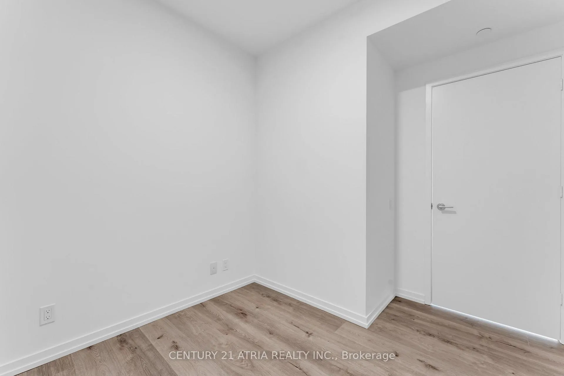 Photo 11 of Unit 5605, 7890 Jane Street, Vaughan, Vaughan Corporate Centre — HOMEH