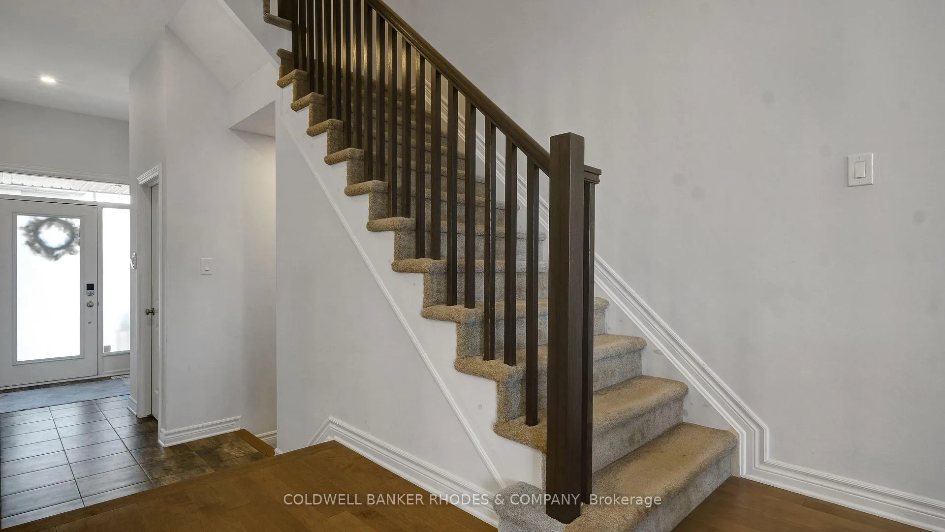 Photo 5 of 862 Chipping Circle, Ottawa, Riverside South — HOMEH