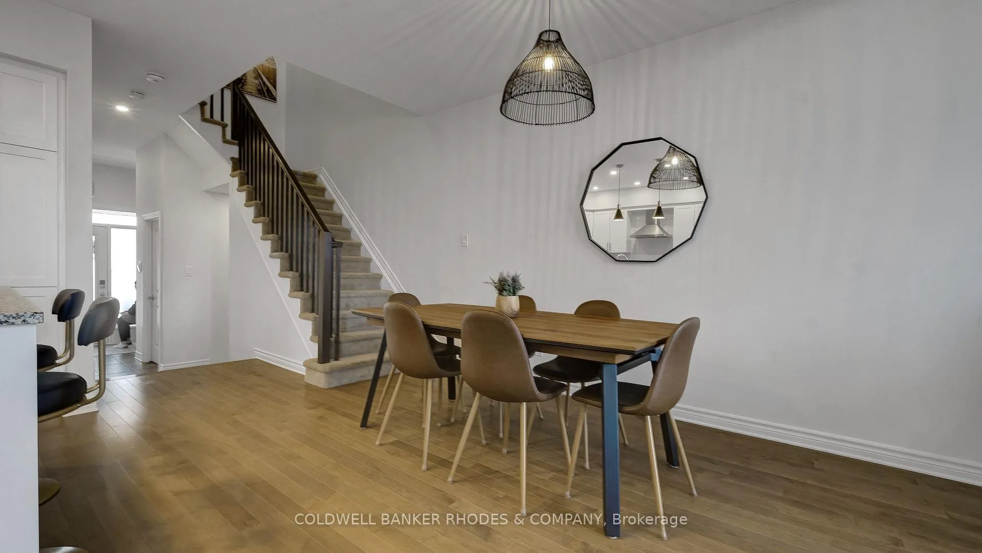 Photo 10 of 862 Chipping Circle, Ottawa, Riverside South — HOMEH