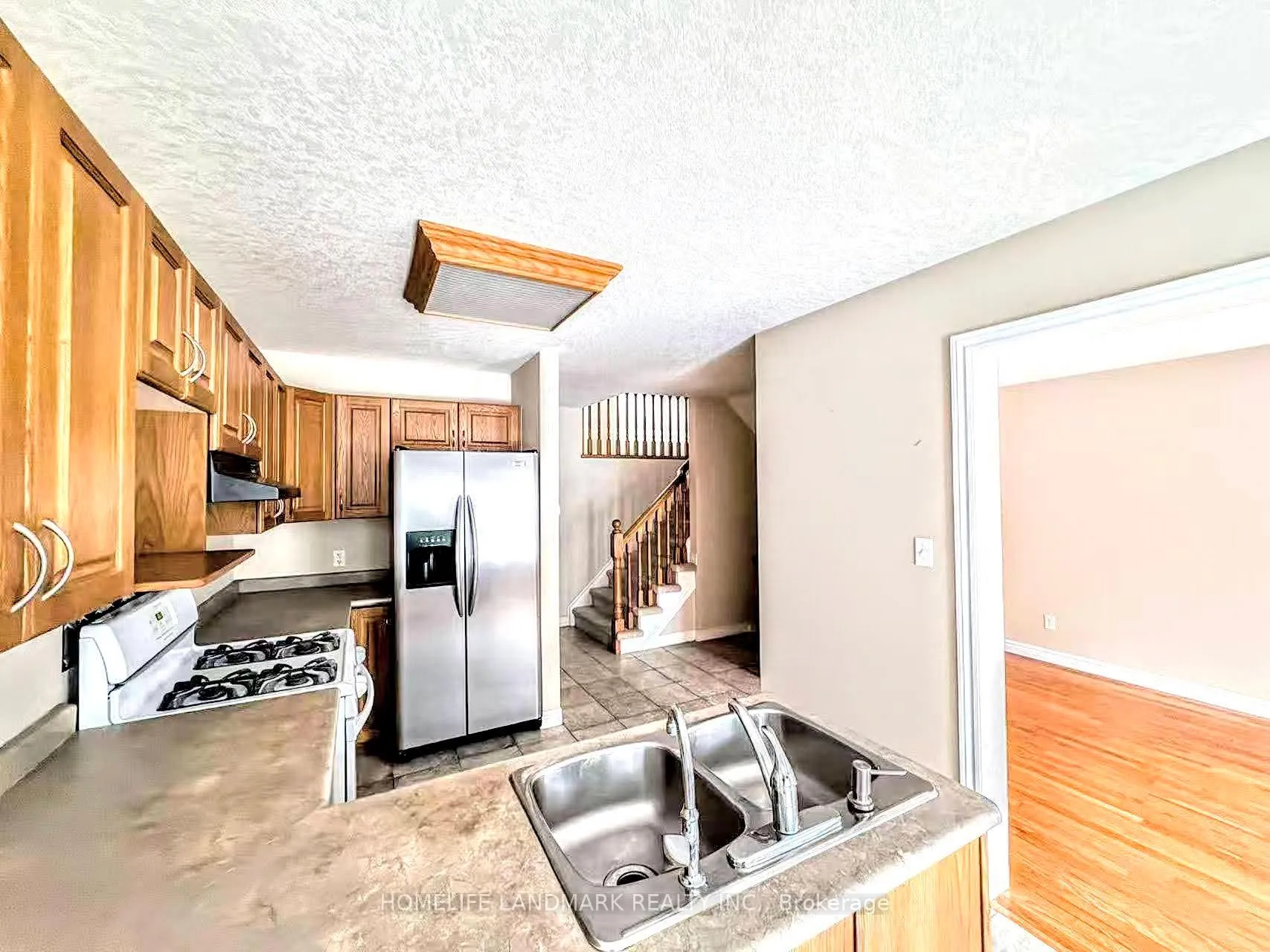 Photo 4 of 687B Wild Ginger Avenue, Waterloo — HOMEH