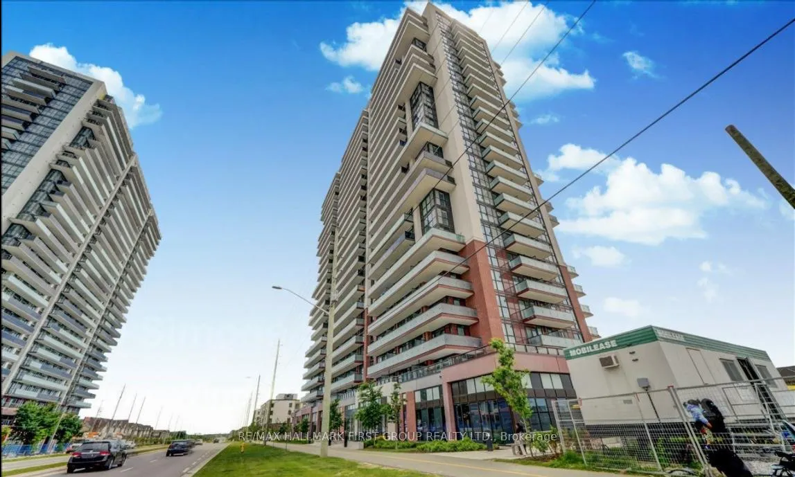 Front of Unit 1720, 2550 Simcoe Street North