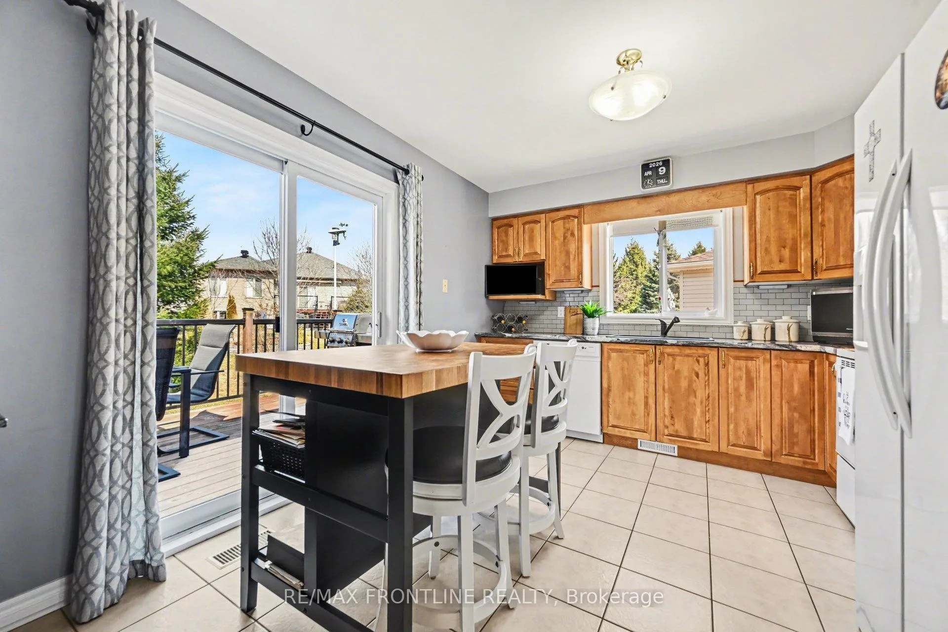 Photo 13 of 29 Decaria Boulevard, Perth — HOMEH