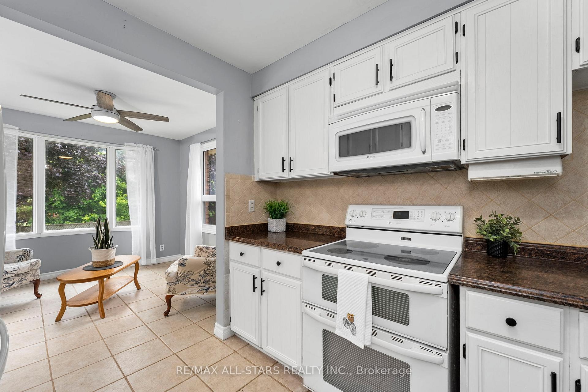 Photo 15 of 3 Fairwood Drive, Georgina, Keswick South — HOMEH