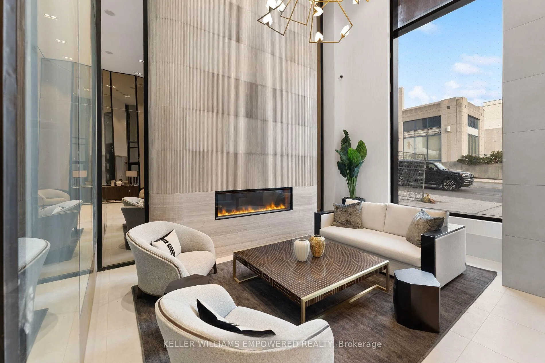 Photo 3 of Unit 538, 2020 Bathurst Street, Toronto, Humewood-Cedarvale — HOMEH