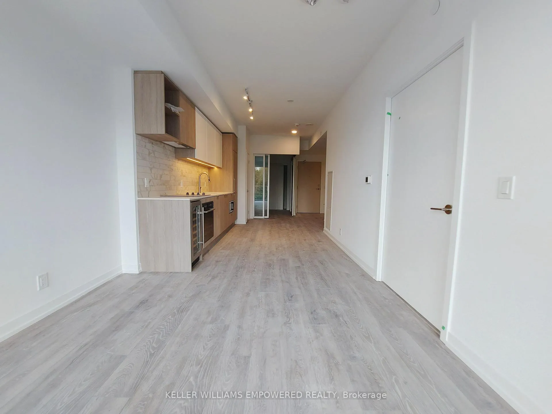 Photo 6 of Unit 538, 2020 Bathurst Street, Toronto, Humewood-Cedarvale — HOMEH