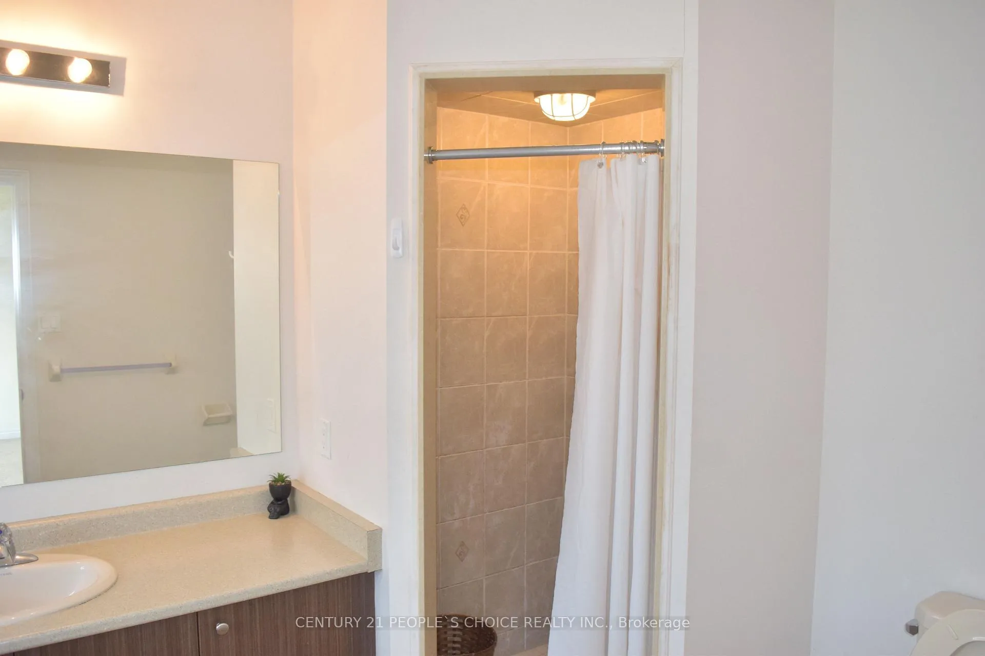 Photo 11 of 20 Munch Place, Milton, Willmott — HOMEH