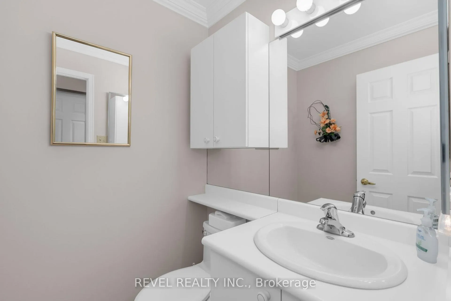 Photo 14 of Unit 304, 21 Kempenfelt Drive, Barrie, North Shore — HOMEH